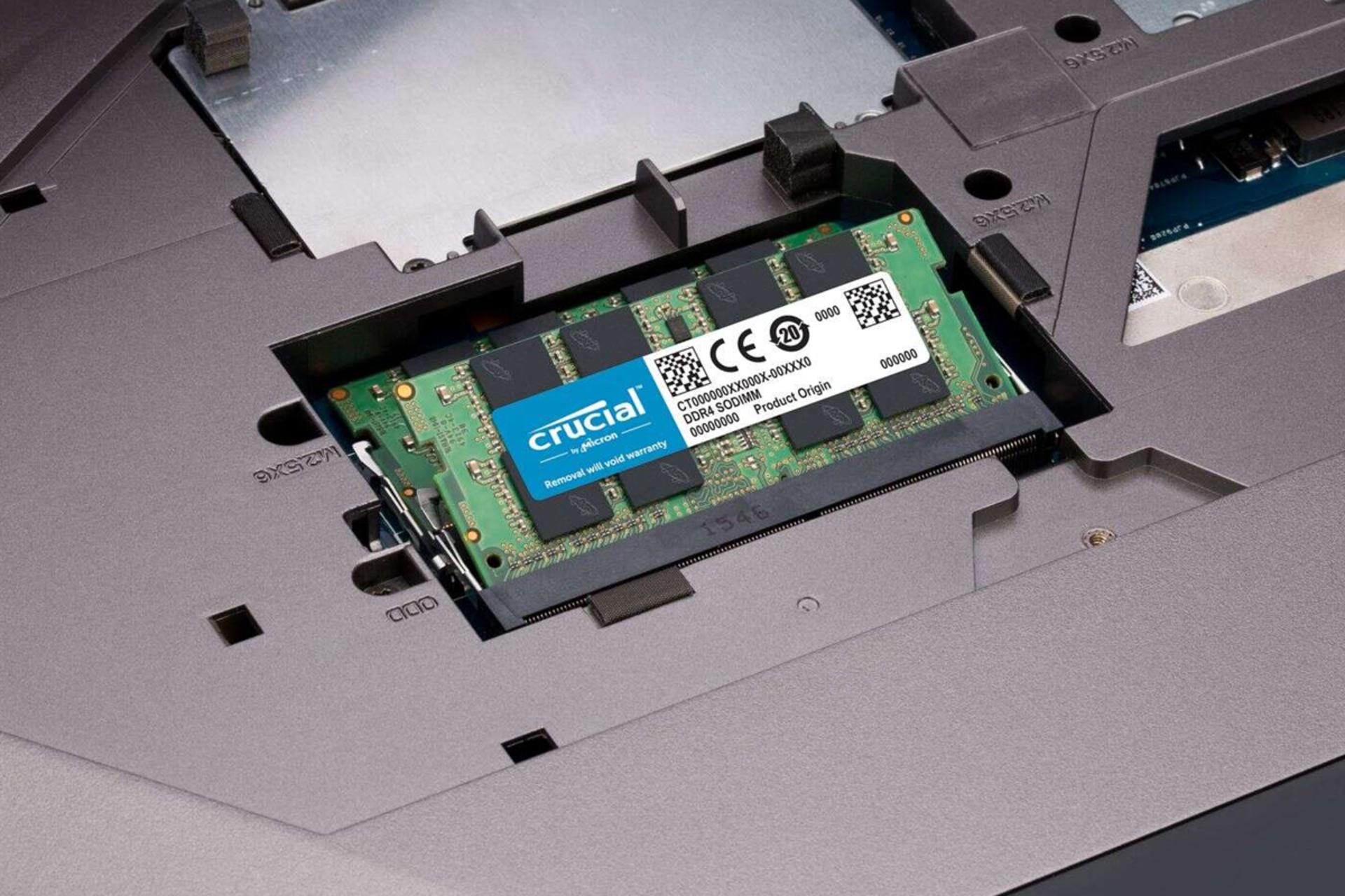 نمای بالا رم کروشیال CT51264BF160B ظرفیت 4 گیگابایت از نوع DDR3L-1600