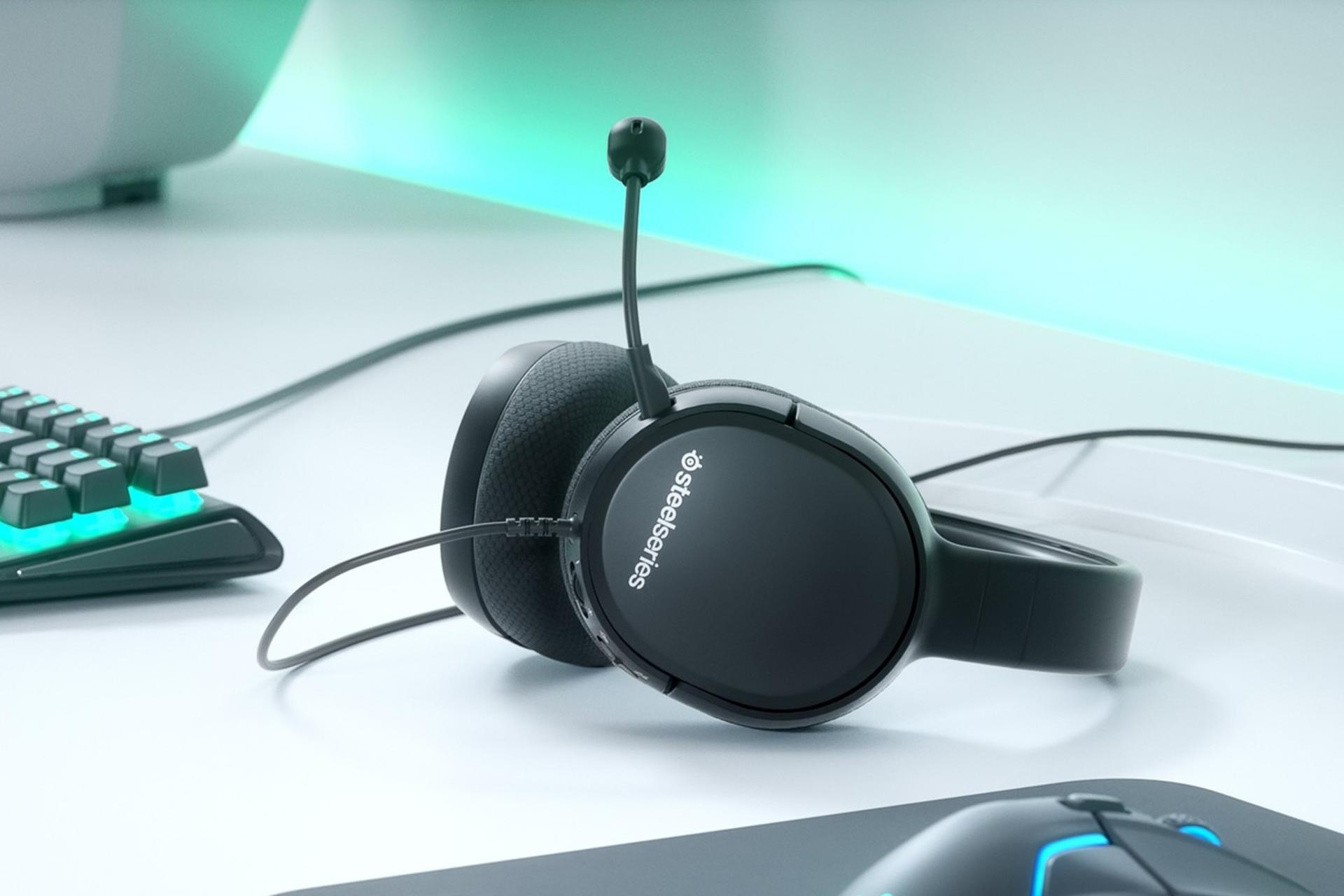 نمای کناری هدست گیمینگ استیل سریز SteelSeries Arctis 1
