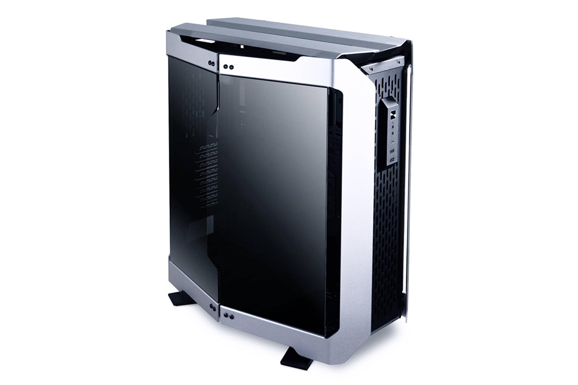 نمای نیم رخ جلو و سمت چپ کیس کامپیوتر لیان لی ODYSSEY X در حالت performance