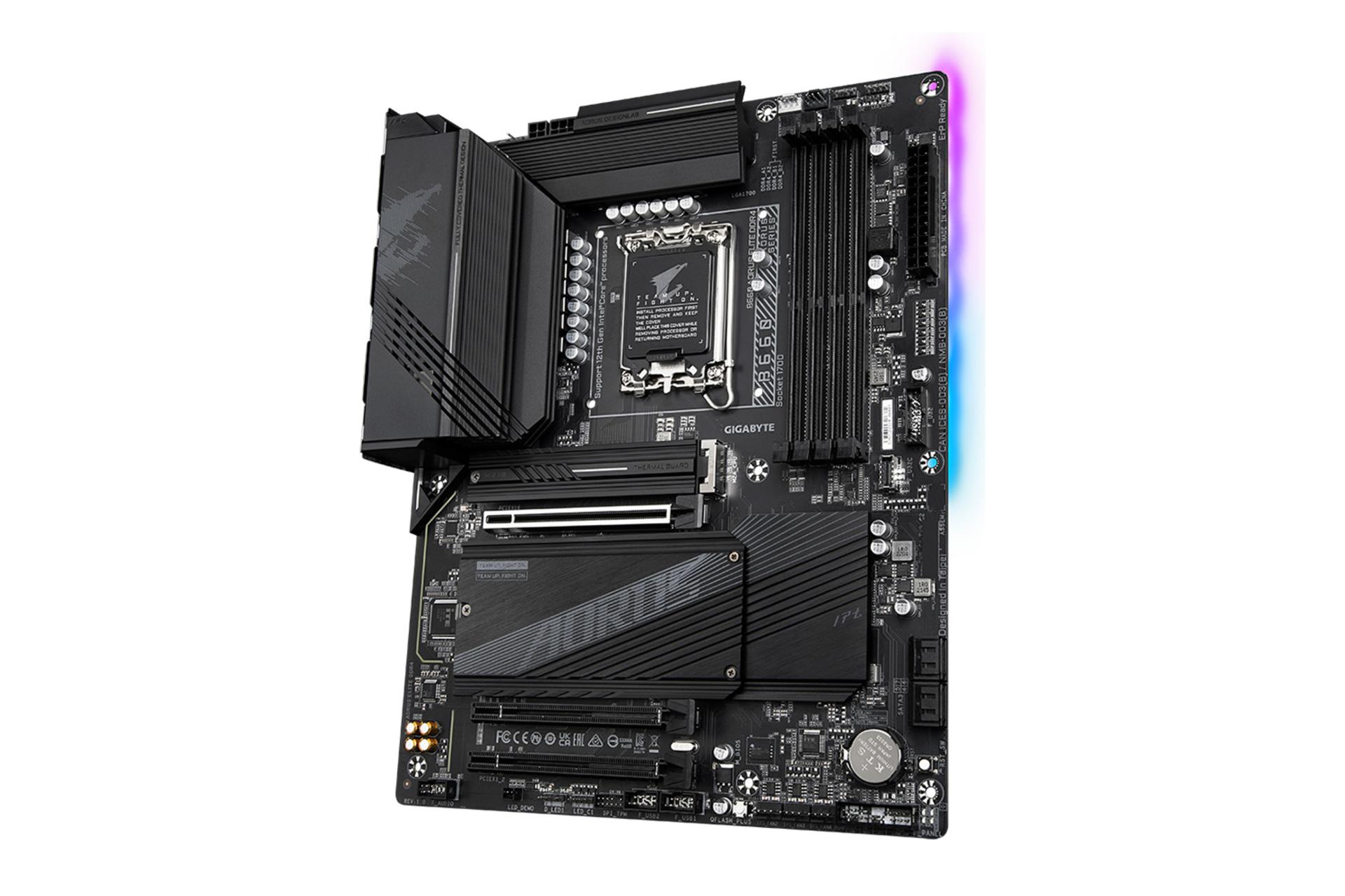 نمای کناری مادربرد گیگابایت GIGABYTE B660 AORUS ELITE DDR4 (rev. 1.0)