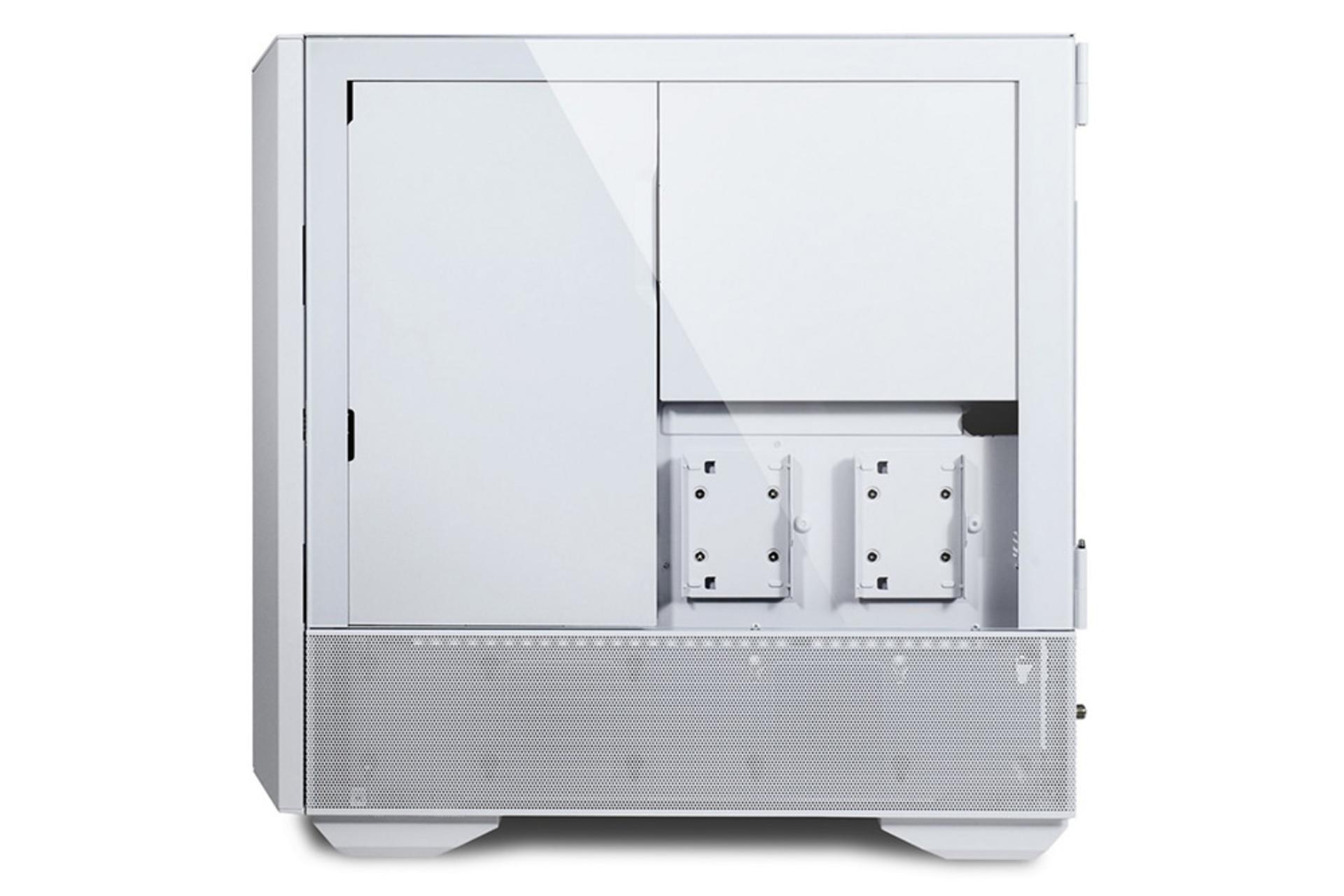 نمای پنل شیشه‌ای سمت راست کیس کامپیوتر لیان لی Lancool III RGB رنگ سفید