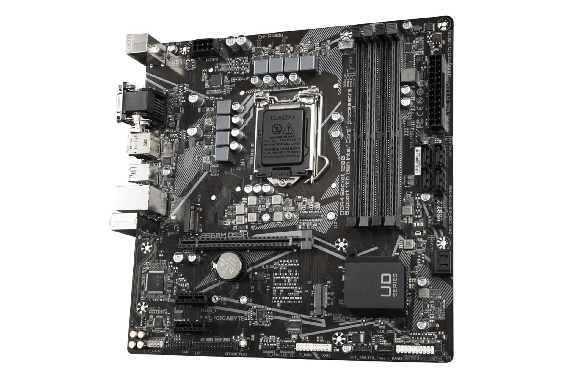 نمای کناری مادربرد گیگابایت GIGABYTE B560M DS3H (rev. 1.0)