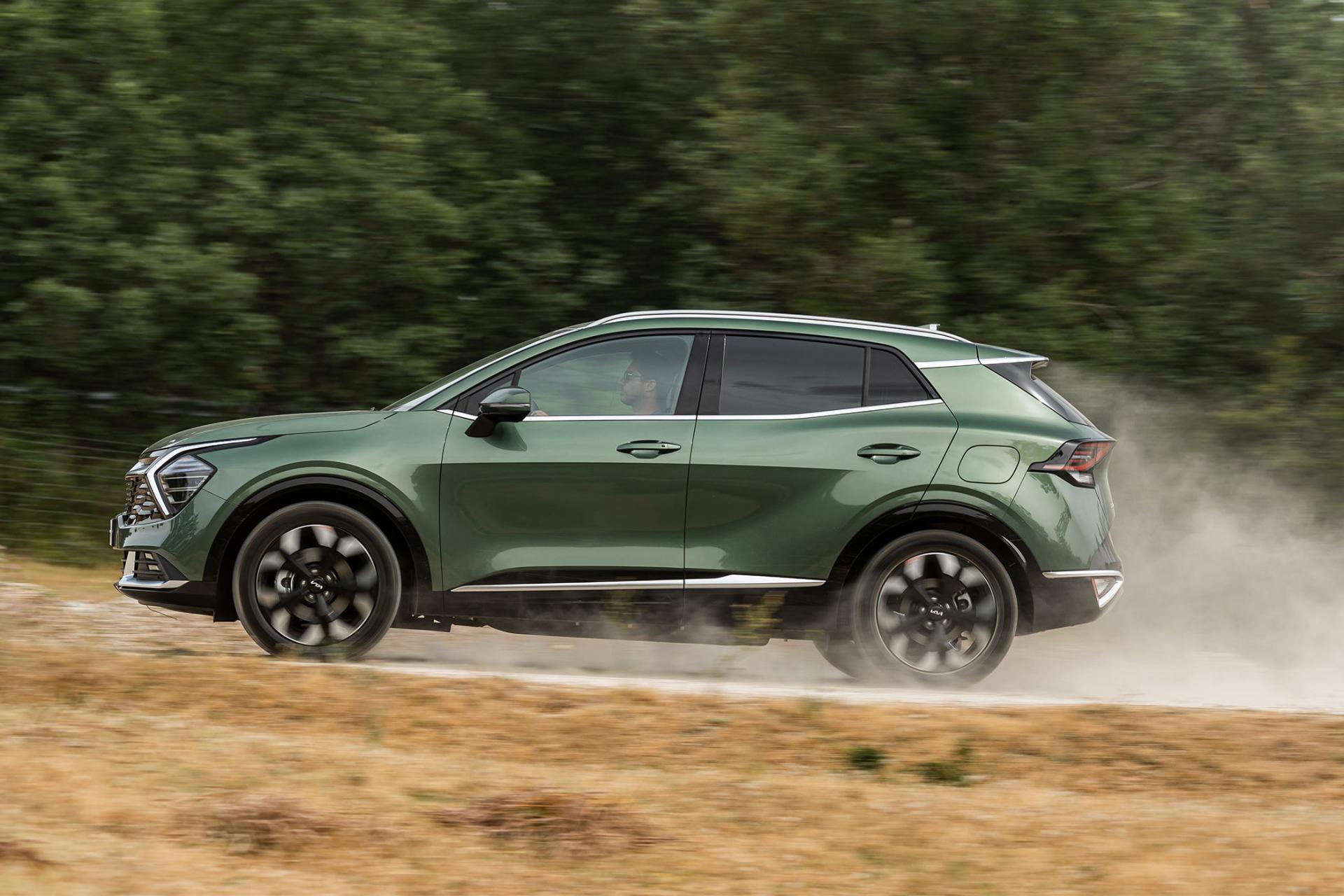 خودرو کیا اسپورتیج Kia Sportage 2023 نمای جانبی