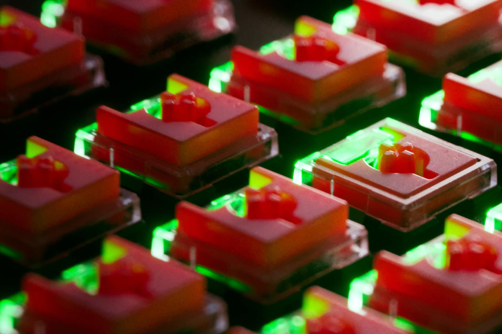 سوئیچ های قرمز کیبورد ریزر DEATHSTALKER V2