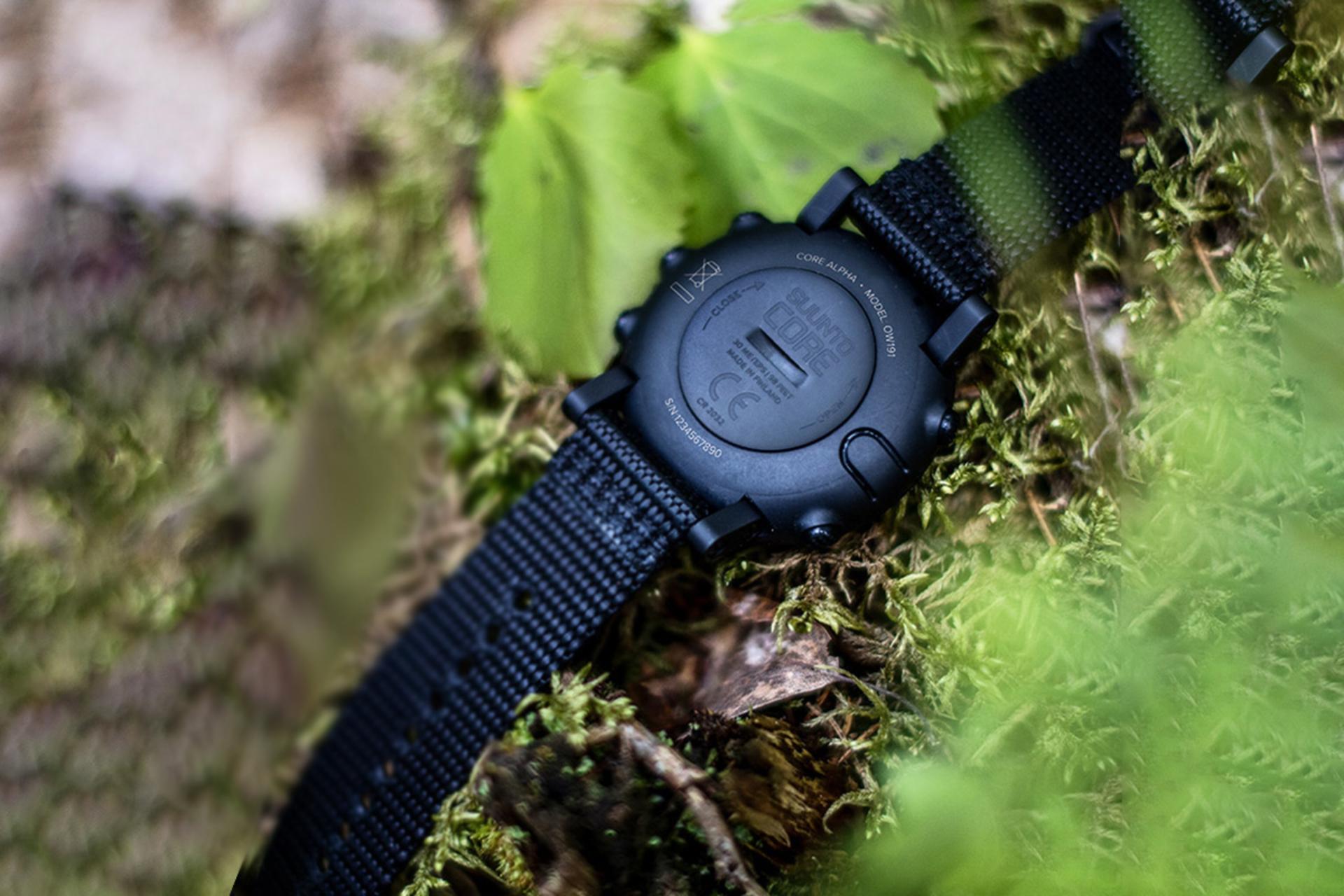 نمای پشتی ساعت هوشمند سونتو Suunto CORE ALPHA