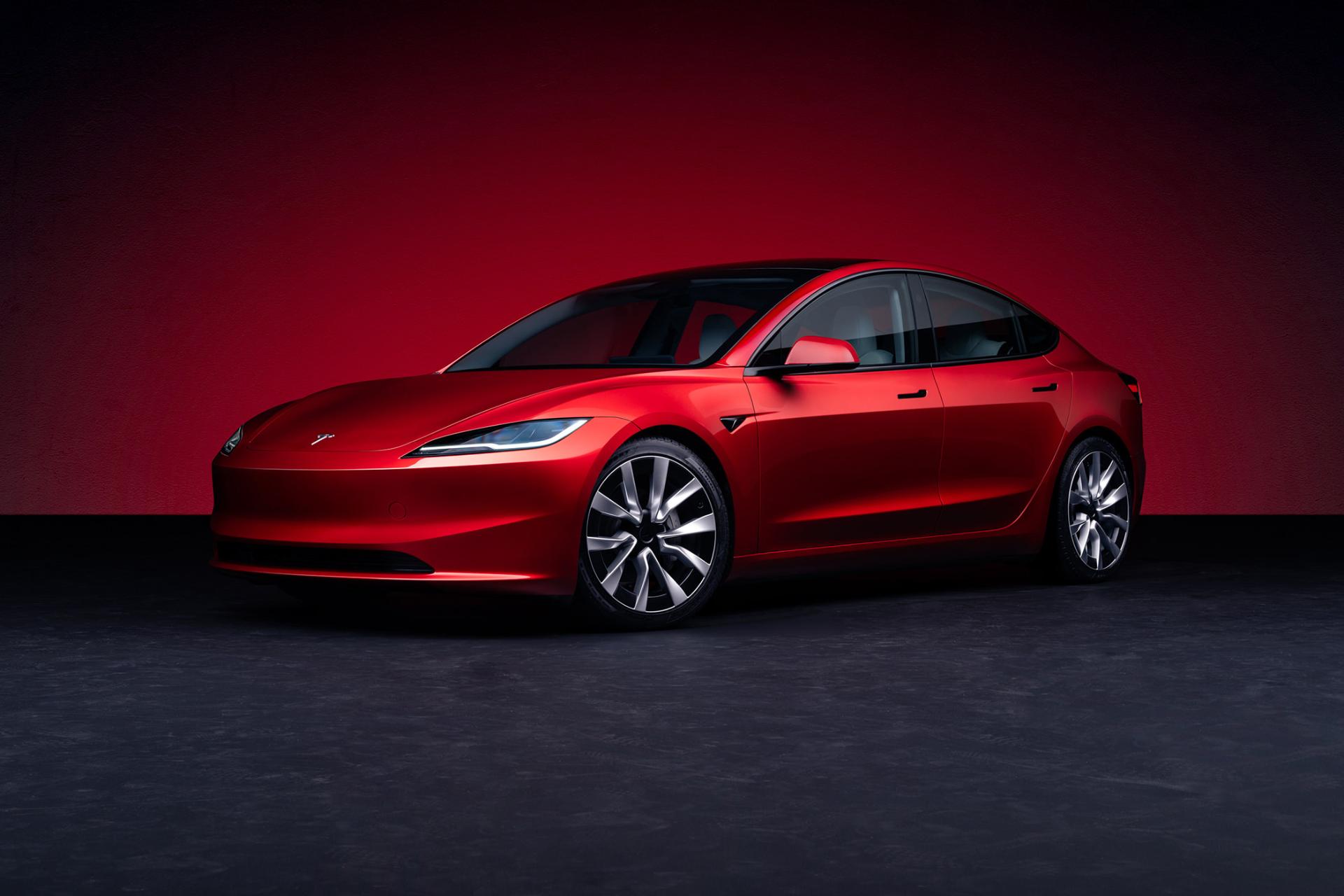 تسلا Tesla Model 3 مدل 2024 نمای جلو