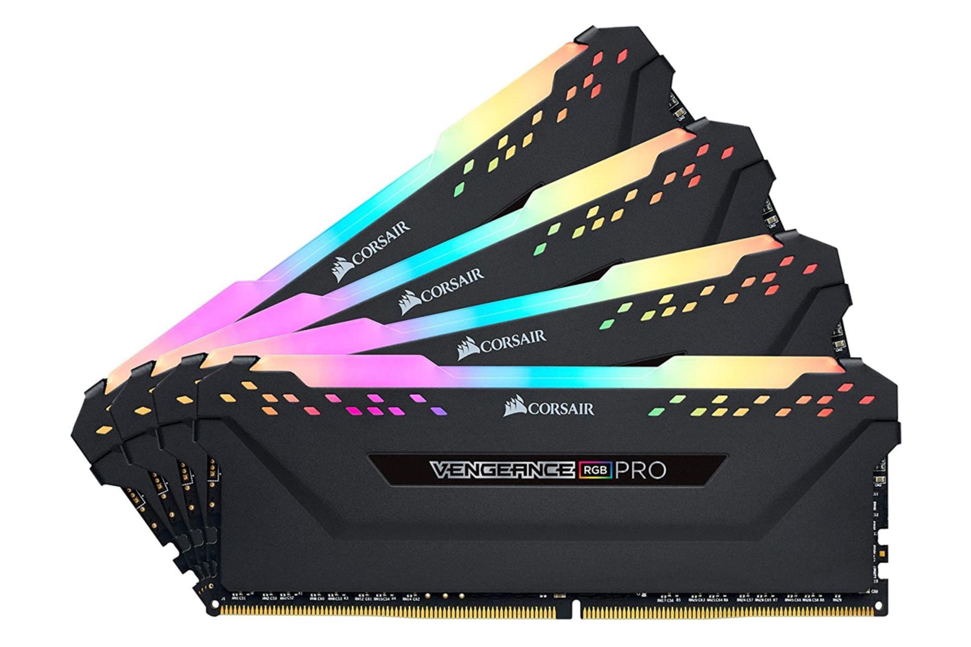 نمای جلو رم کورسیر VENGEANCE RGB PRO ظرفیت 64 گیگابایت (4x16) از نوع DDR4-3600