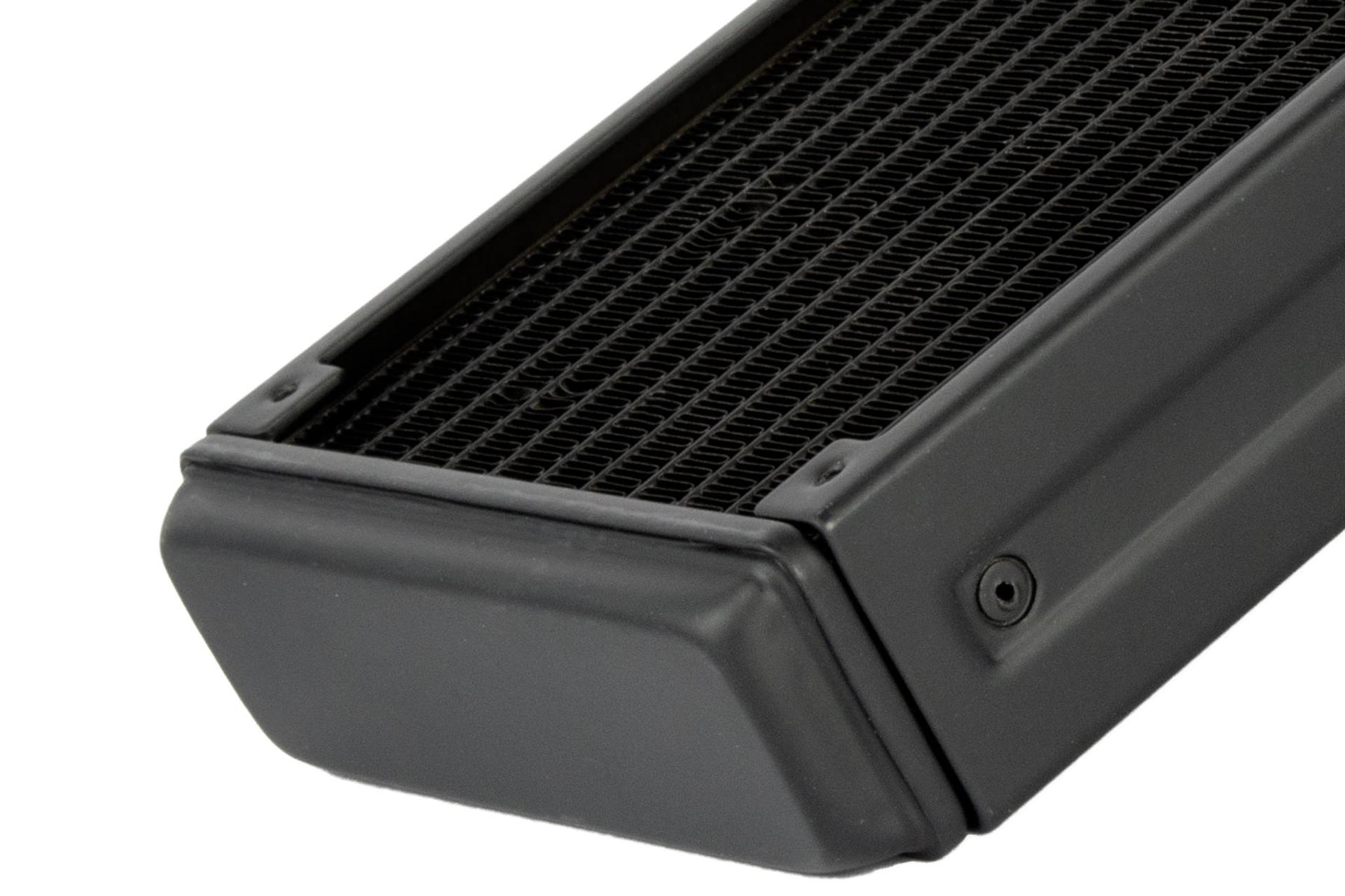 گوشه های رادیاتور خنک کننده مایع سیلور استون IceGem 240P