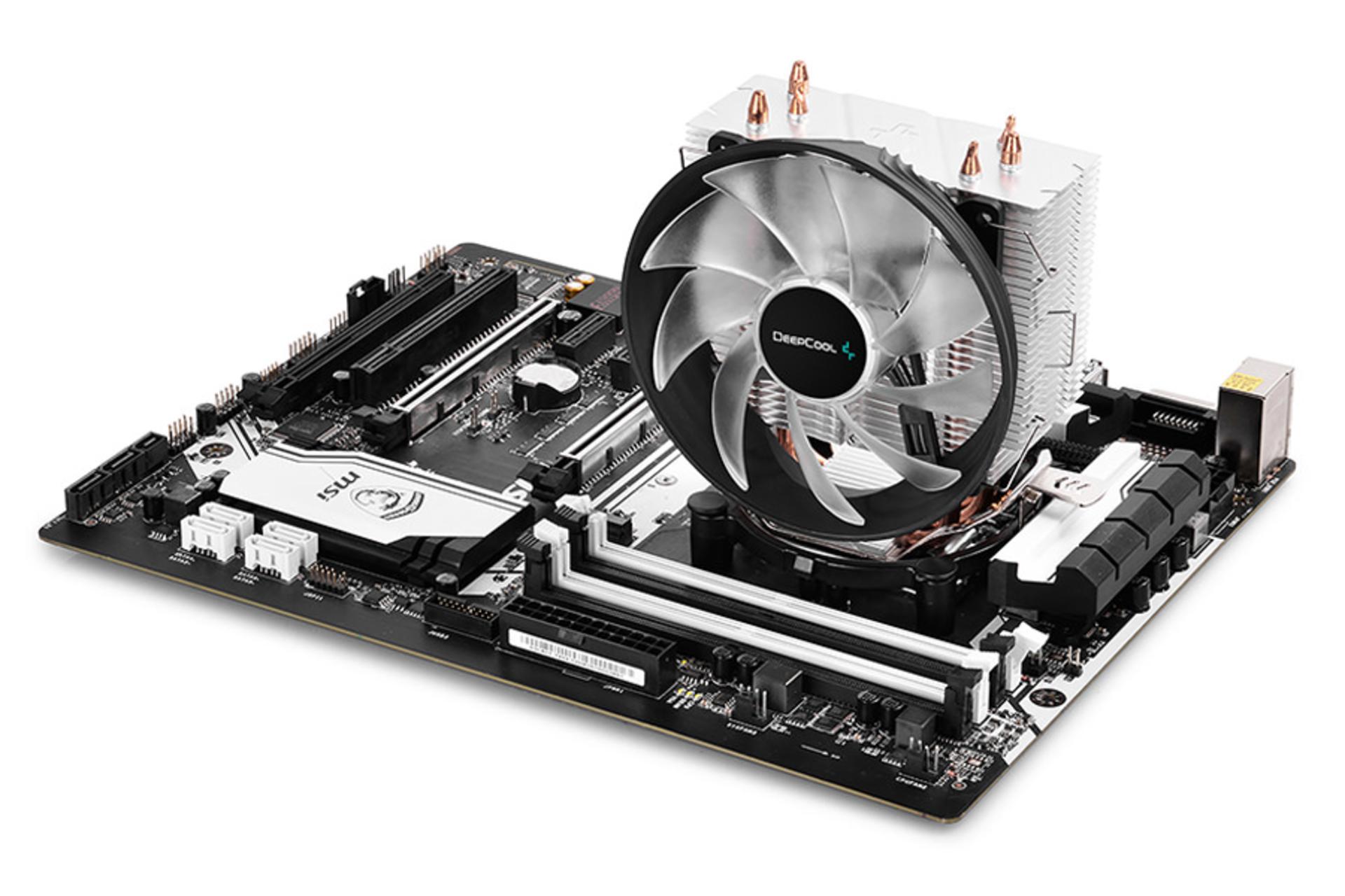 خنک کننده پردازنده دیپ کول GAMMAXX 300B روی مادربورد