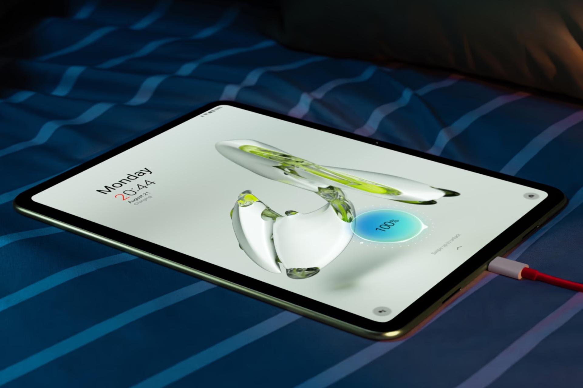 تبلت وان پلاس پد گو / OnePlus Pad Go در حال شارژ