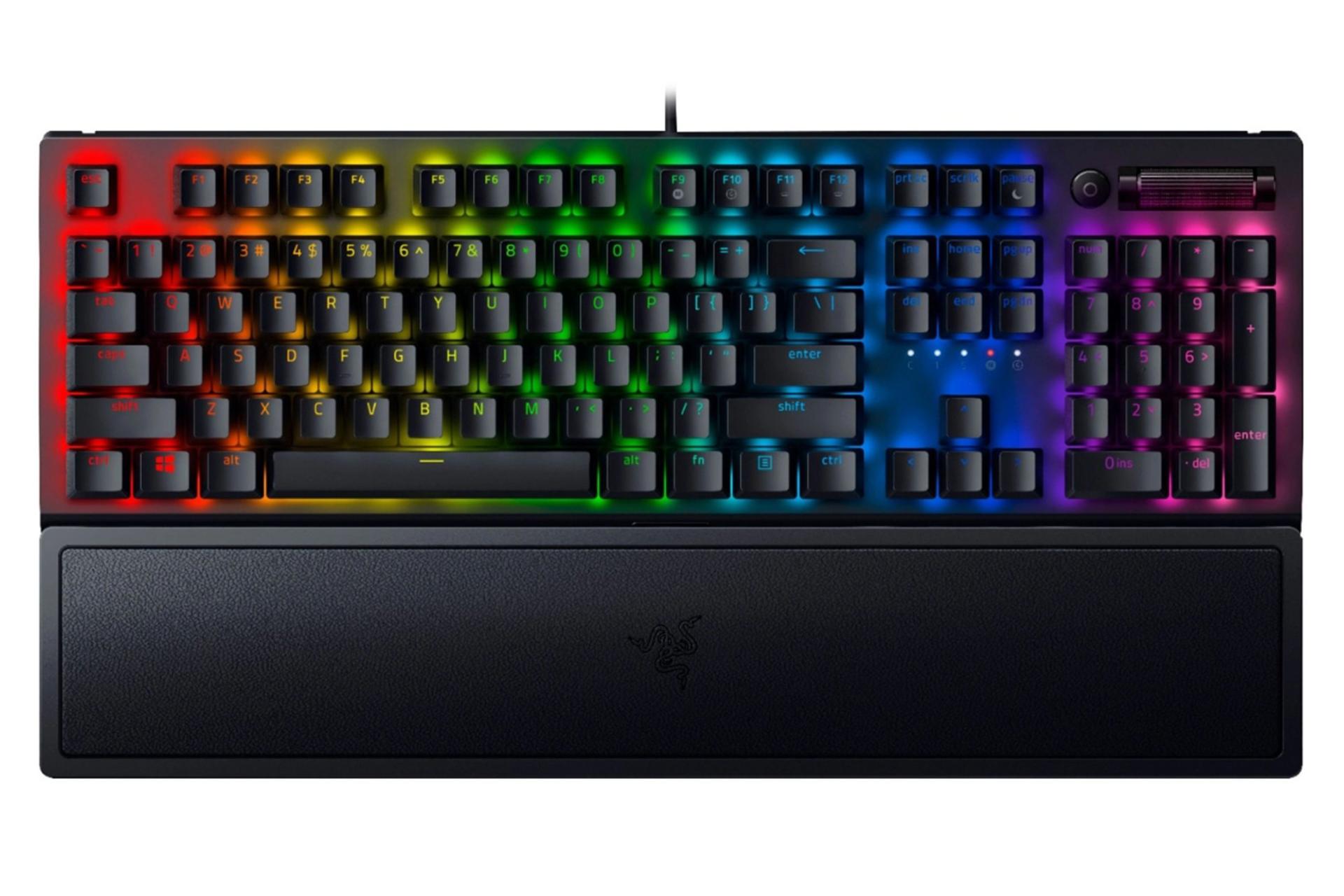 نمای بالا کیبورد ریزر بلک ویدو V3 با نور پس زمینه RGB