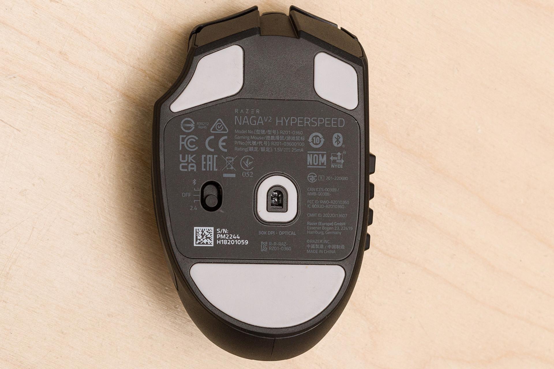نمای پایین ماوس ریزر Razer NAGA V2 HYPERSPEED