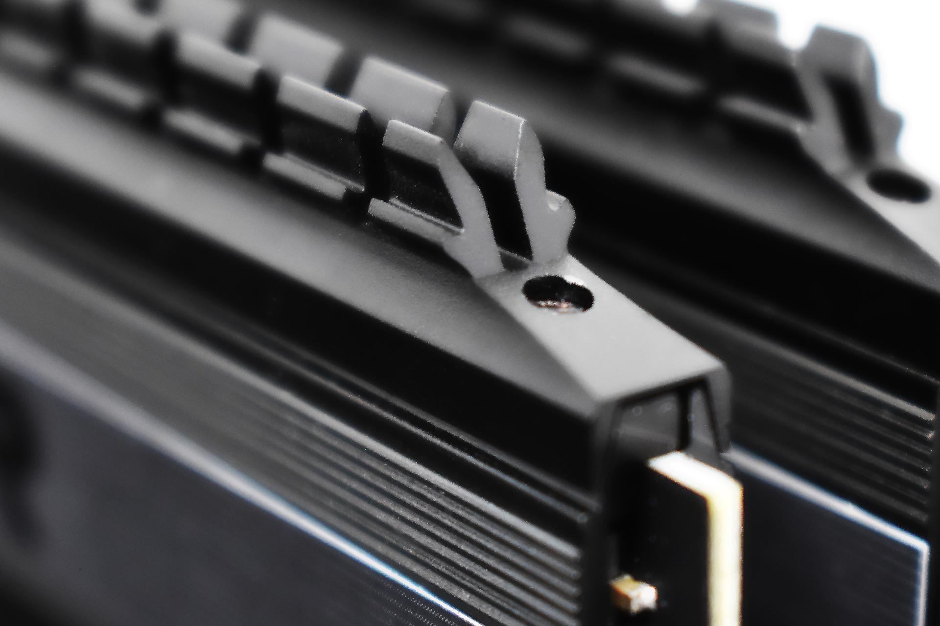 هیت‌سینک رم پاتریوت Patriot Viper 4 Blackout 16GB DDR4-4133 CL18