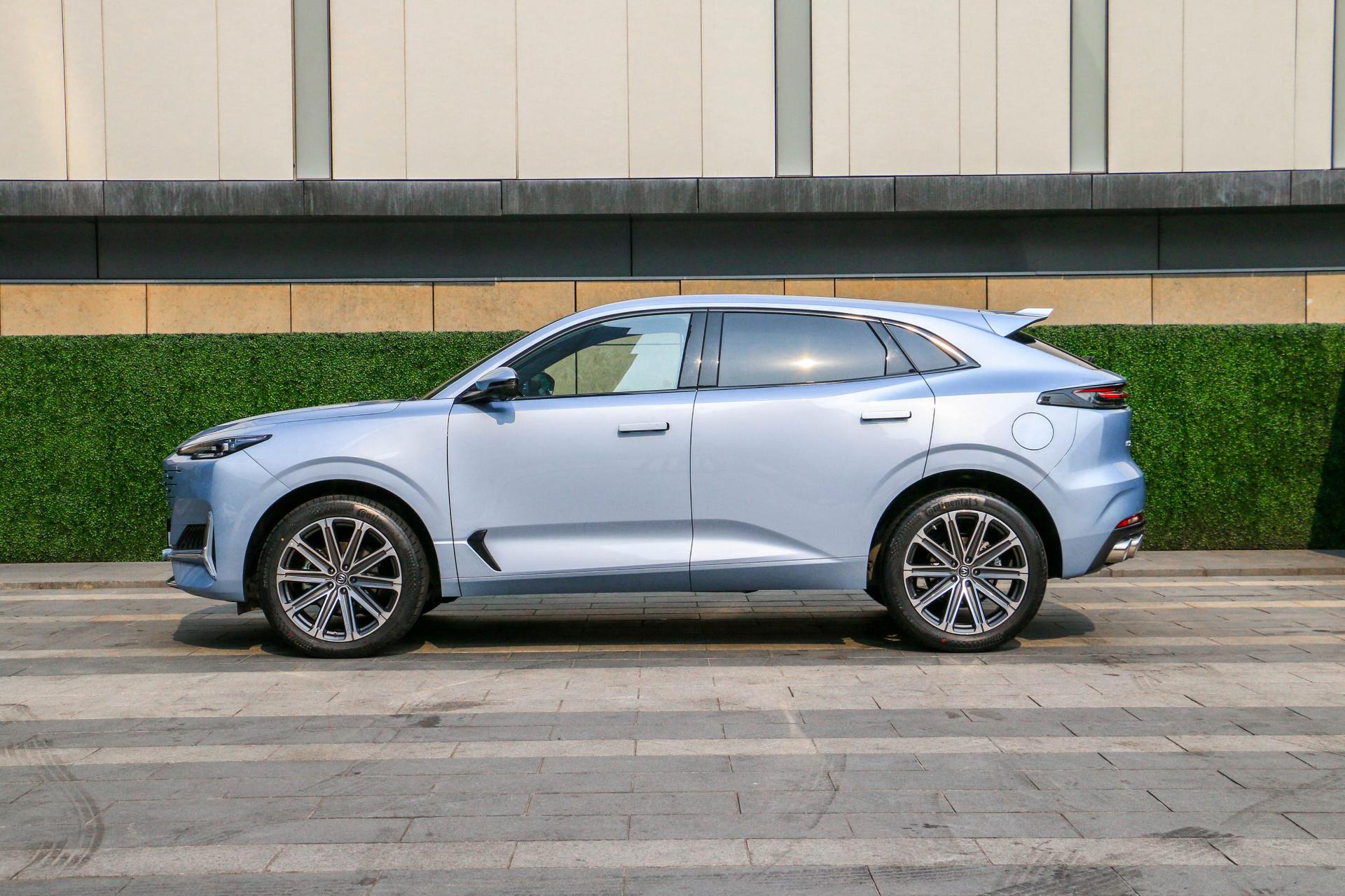 خودرو چانگان یونی کی Changan UNI-K نمای جانبی