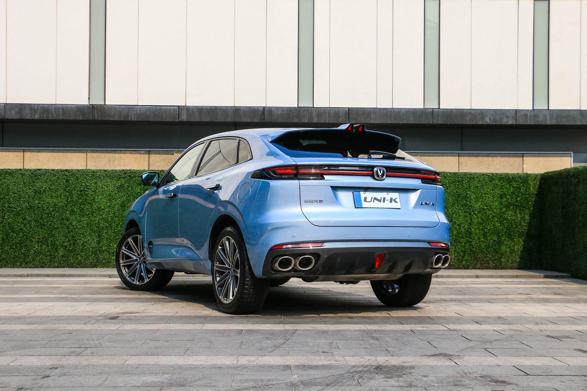 خودرو چانگان یونی کی Changan UNI-K نمای پشت