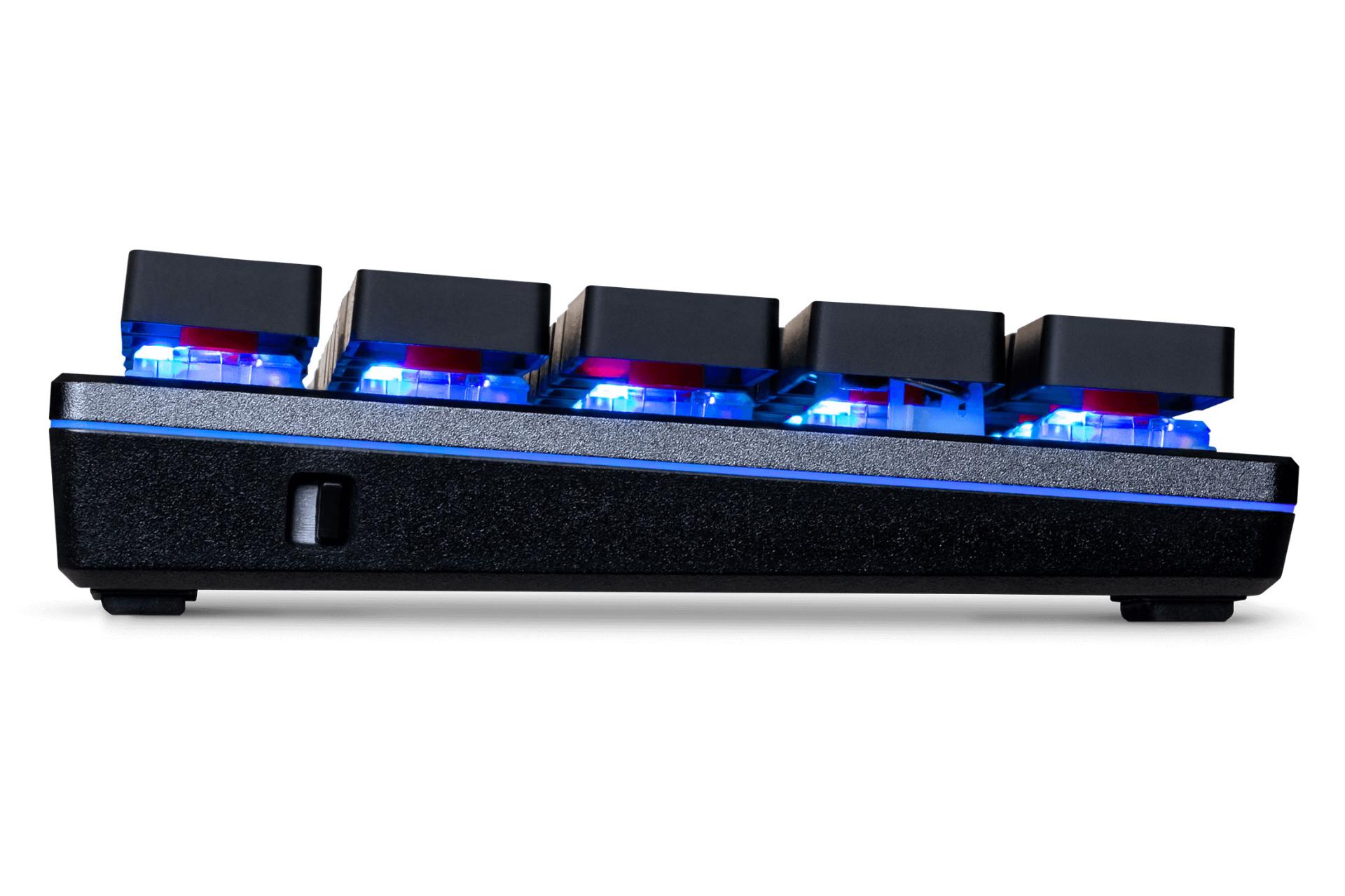 کیبورد کولر مستر SK621 نمای کنار