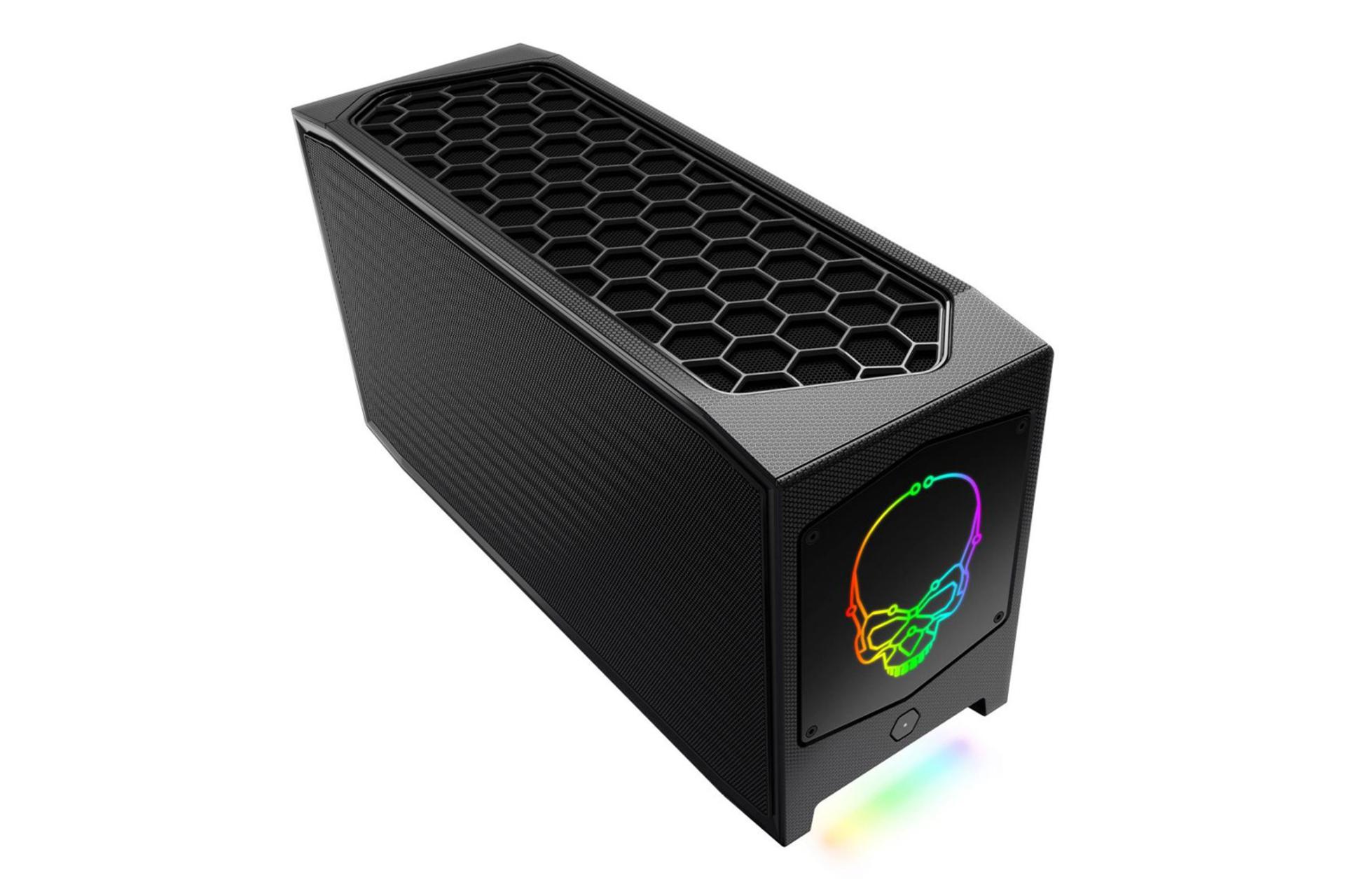 پنل بالایی کامپیوتر کوچک NUC 11 Extreme Kit اینتل و نمایش خروجی هوای گرم و نورپردازی