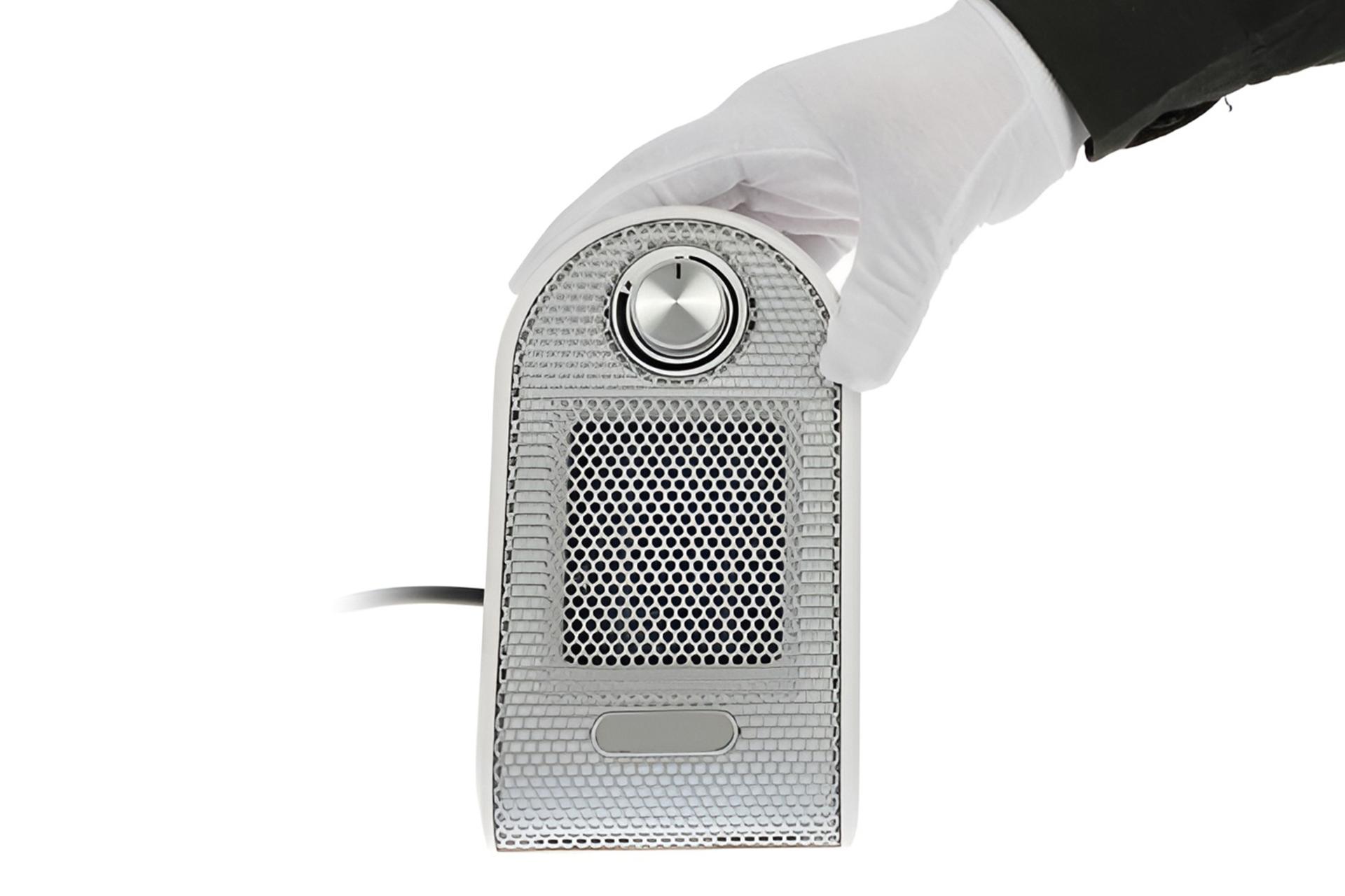 مرجع متخصصين ايران ابعاد بخاري برقي تك الكتريك Tech Electric CH1108-500W در مقابل دست