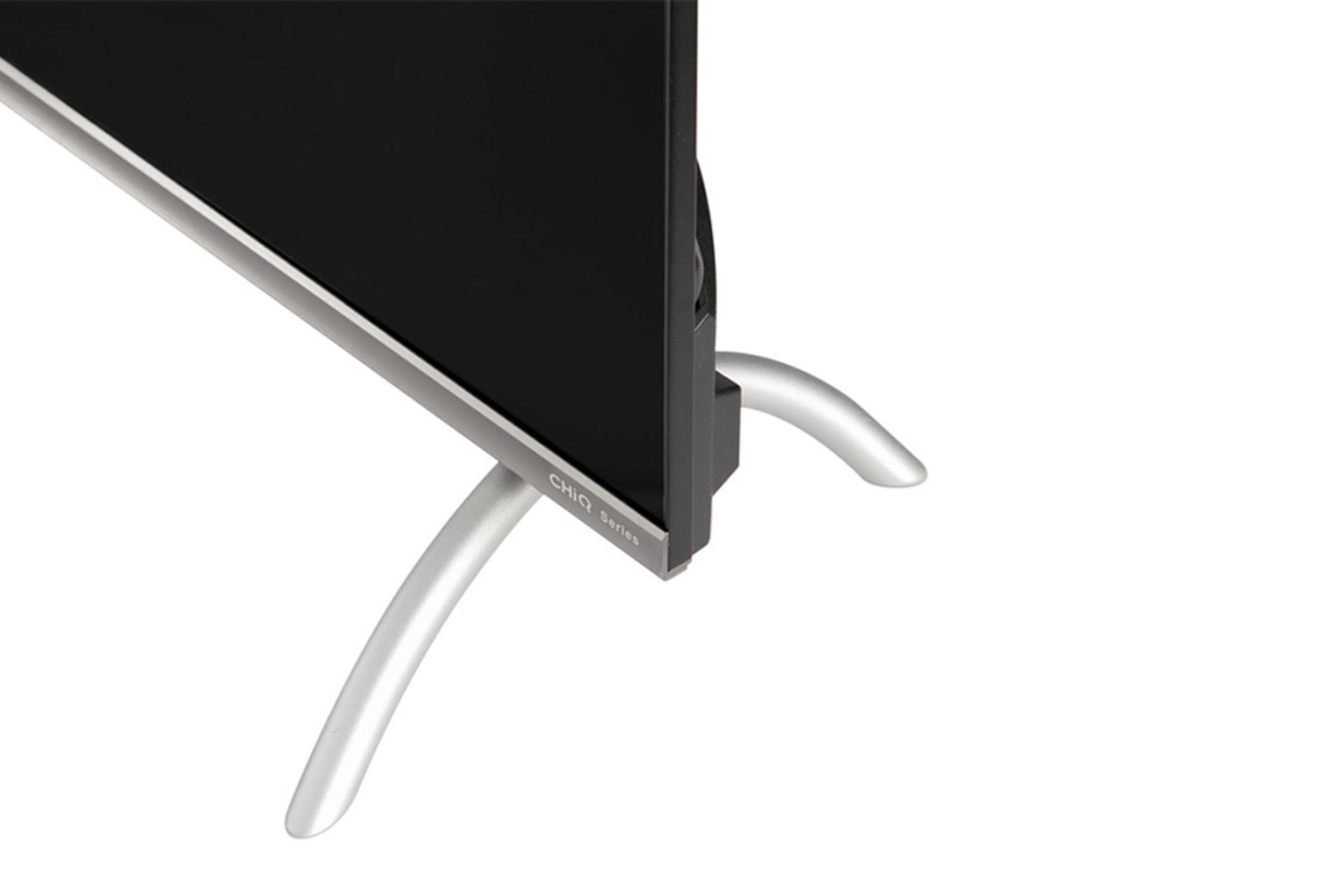 تلویزیون جی پلاس Gplus 65RQ752S نمای پایه نقره ای