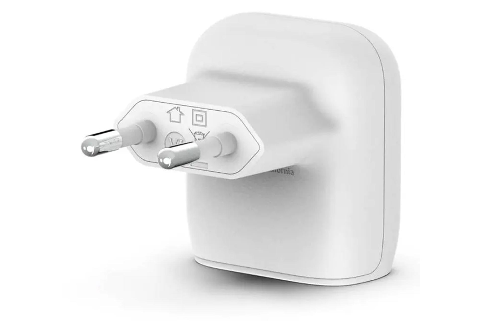 نمای دوشاخه شارژر دیواری بلکین wca003