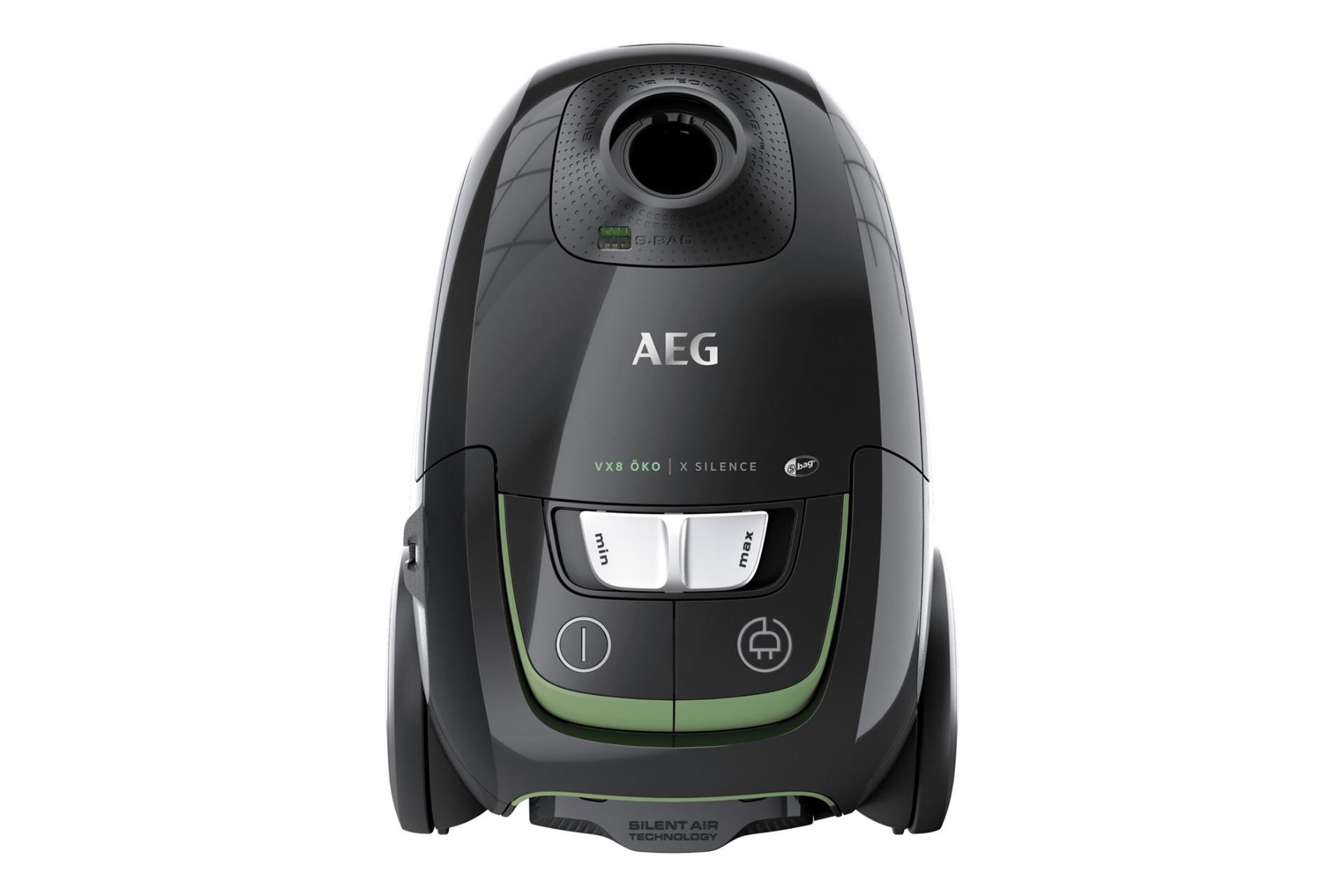 نمای نزدیک جاروبرقی آ ا گ AEG VX8-2-OKO و محل اتصال لوله خرطومی