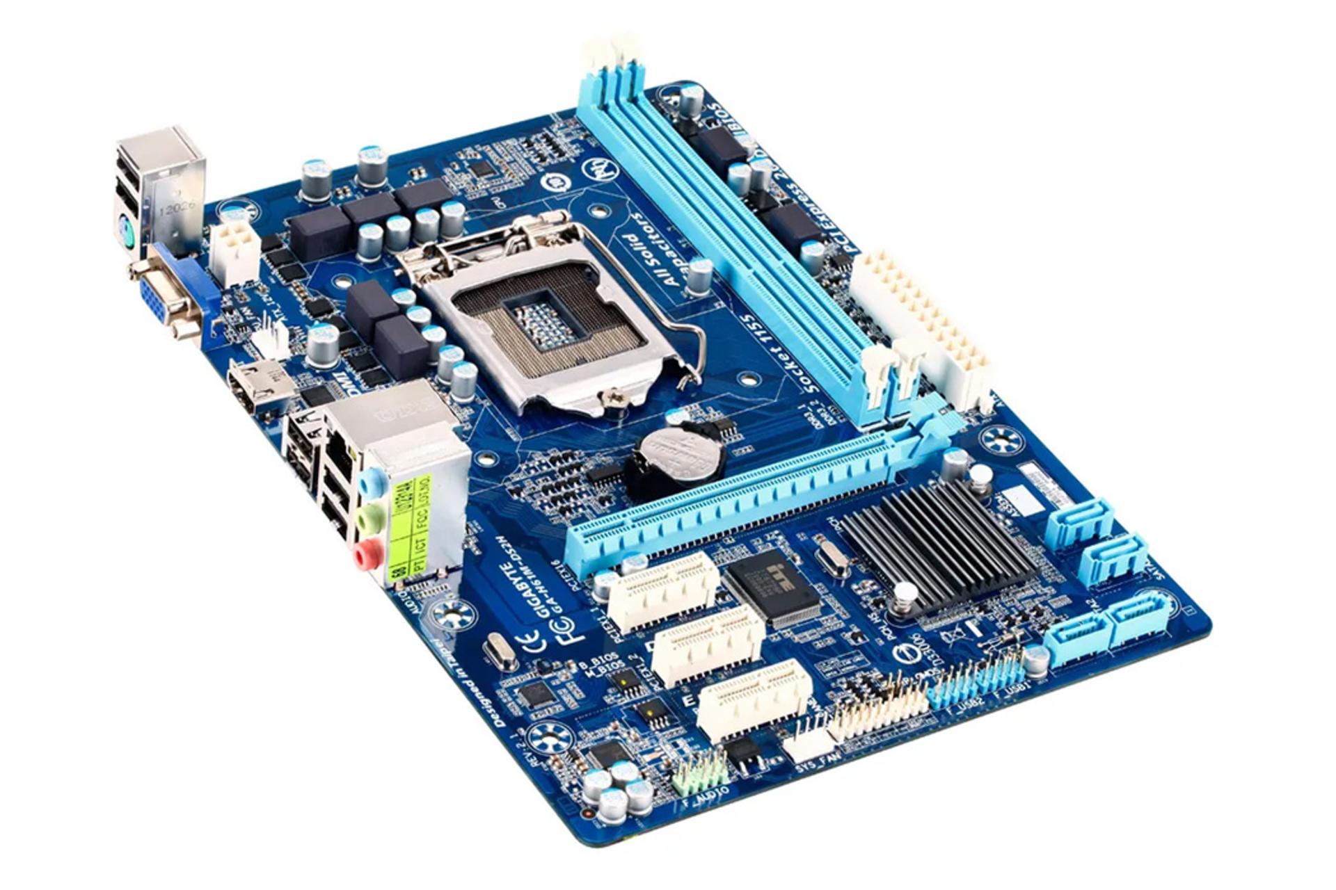 نمای کناری مادربرد گیگابایت GIGABYTE GA-H61M-DS2H (rev. 2.1)