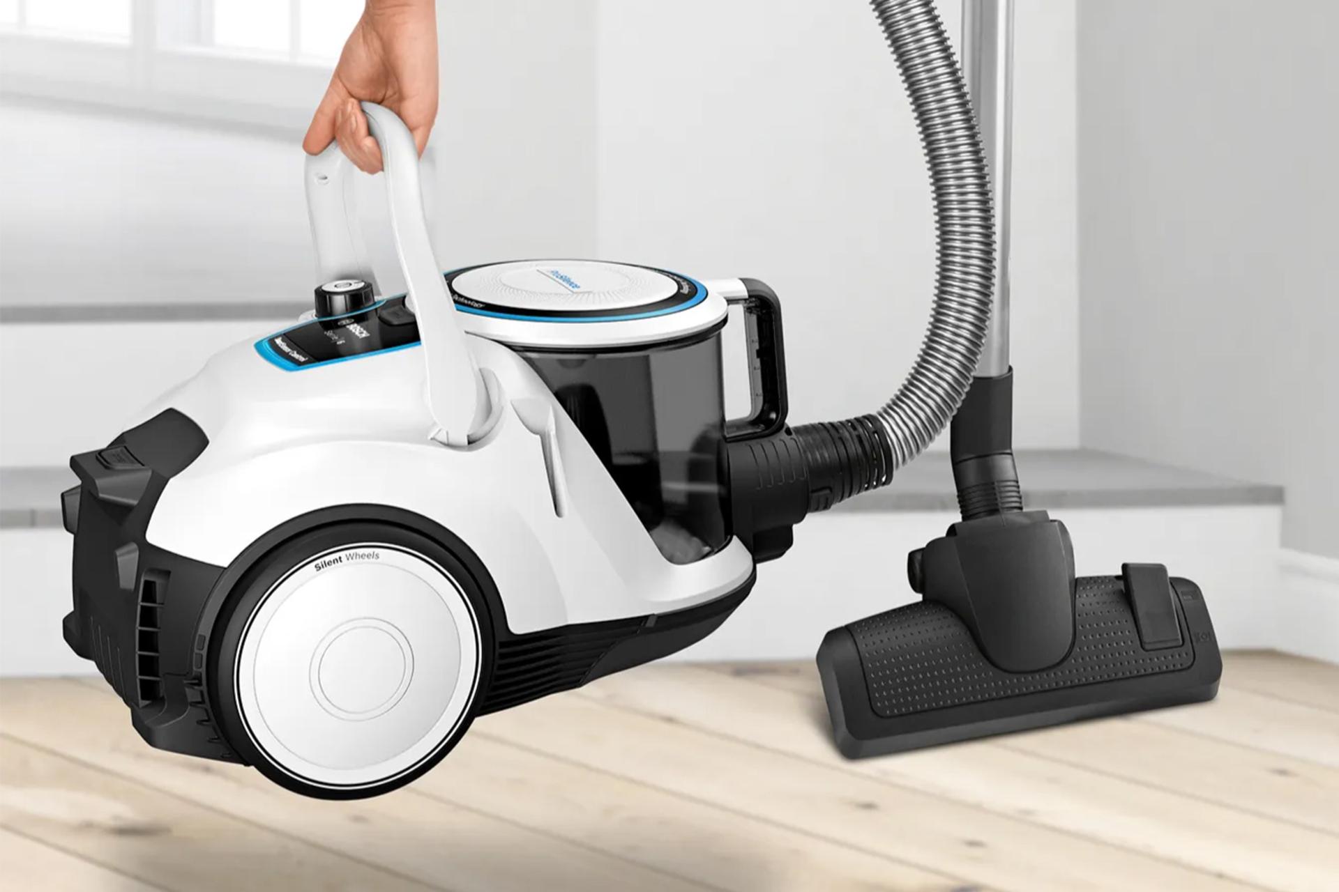 نمای کناری و نحوه حمل جاروبرقی بوش Bosch BGC41LSIL