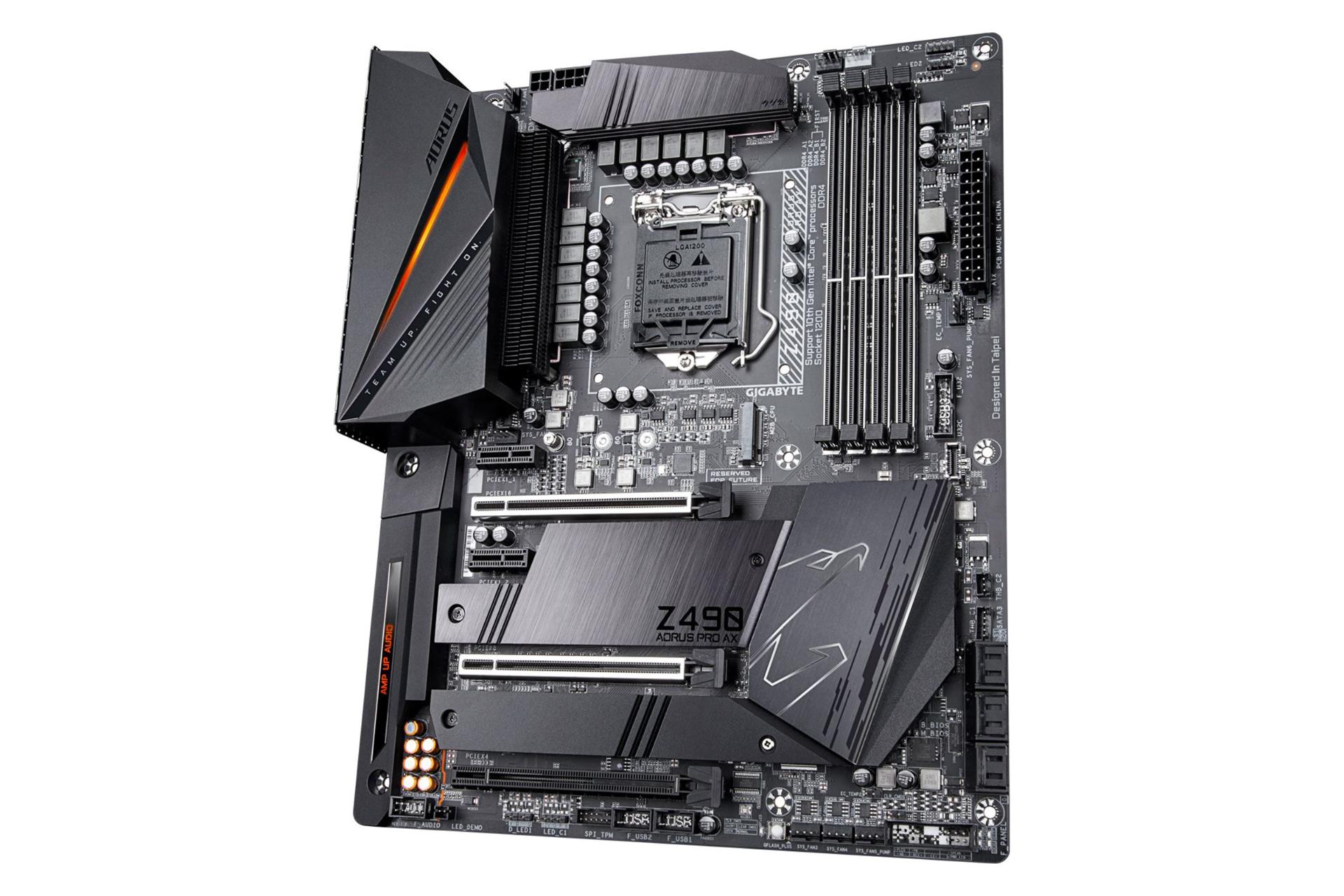 نمای کناری مادربرد گیگابایت GIGABYTE Z490 AORUS PRO AX (rev. 1.x)