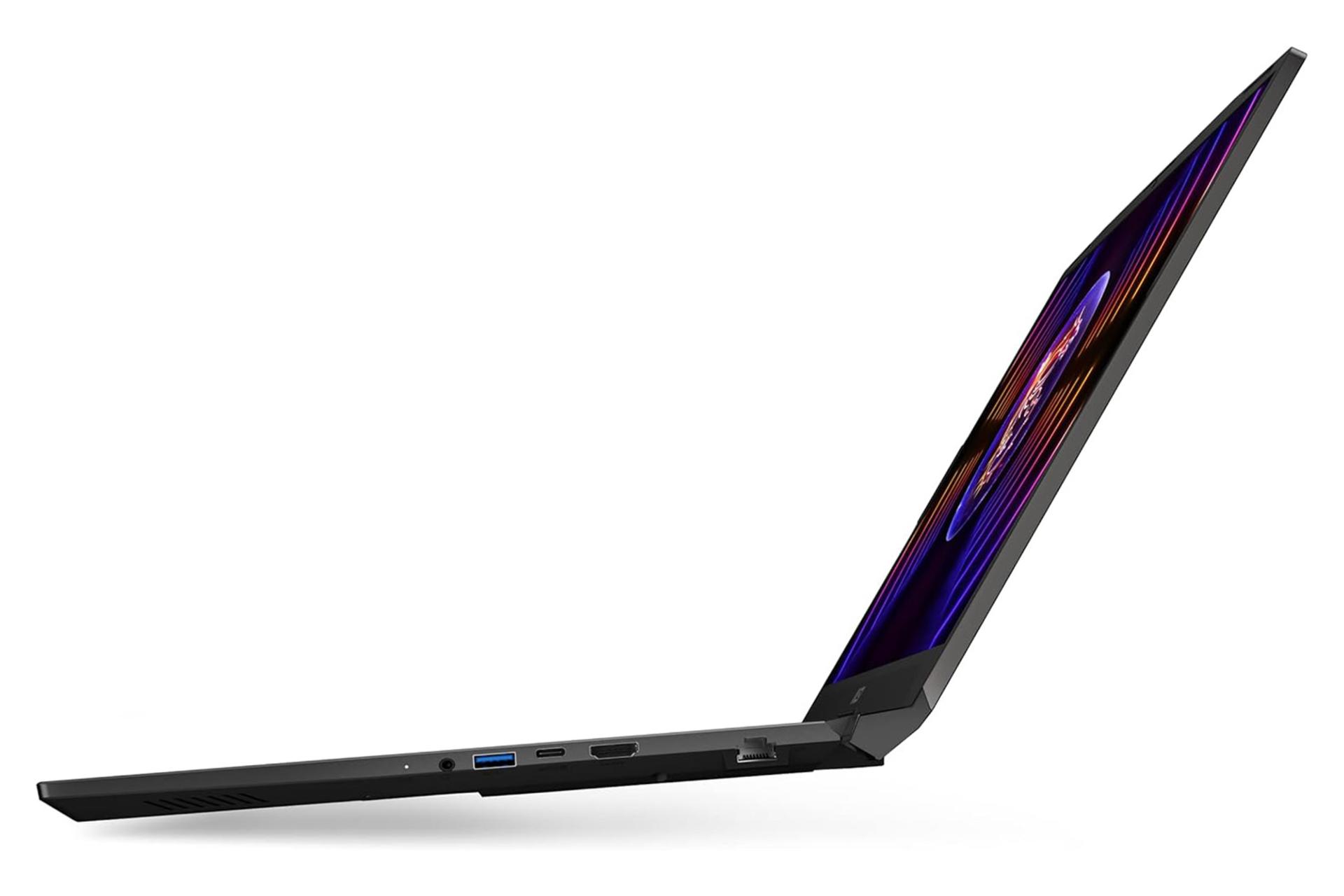 لپ تاپ ام اس آی MSI Pulse 17 B13V نمای راست درگاه ها