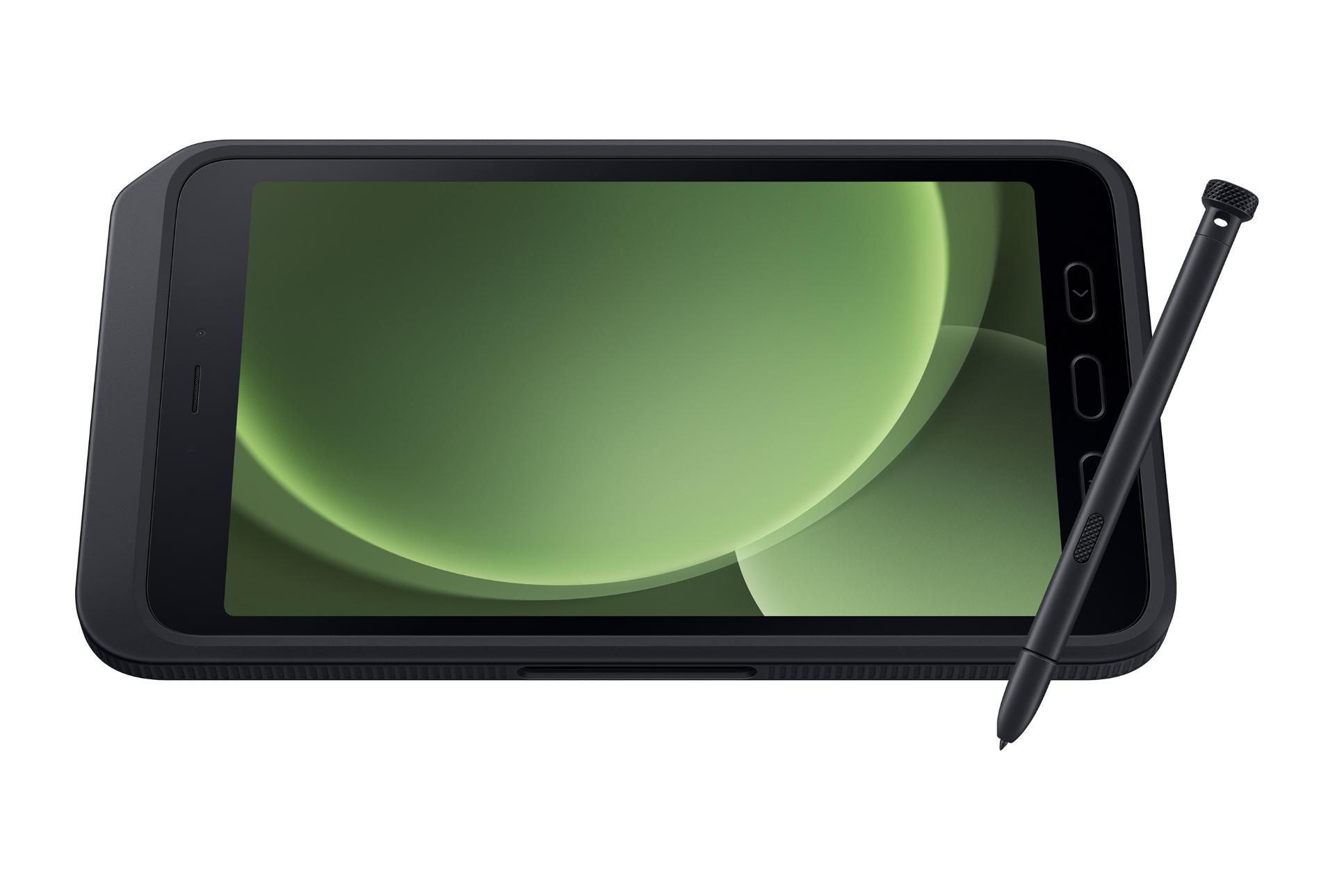 نمای پنل جلوی تبلت گلکسی تب اکتیو 5 سامسونگ / Samsung Galaxy Tab Active5 با نمایشگر روشن و تمرکز روی قلم مخصوص رنگ سبز