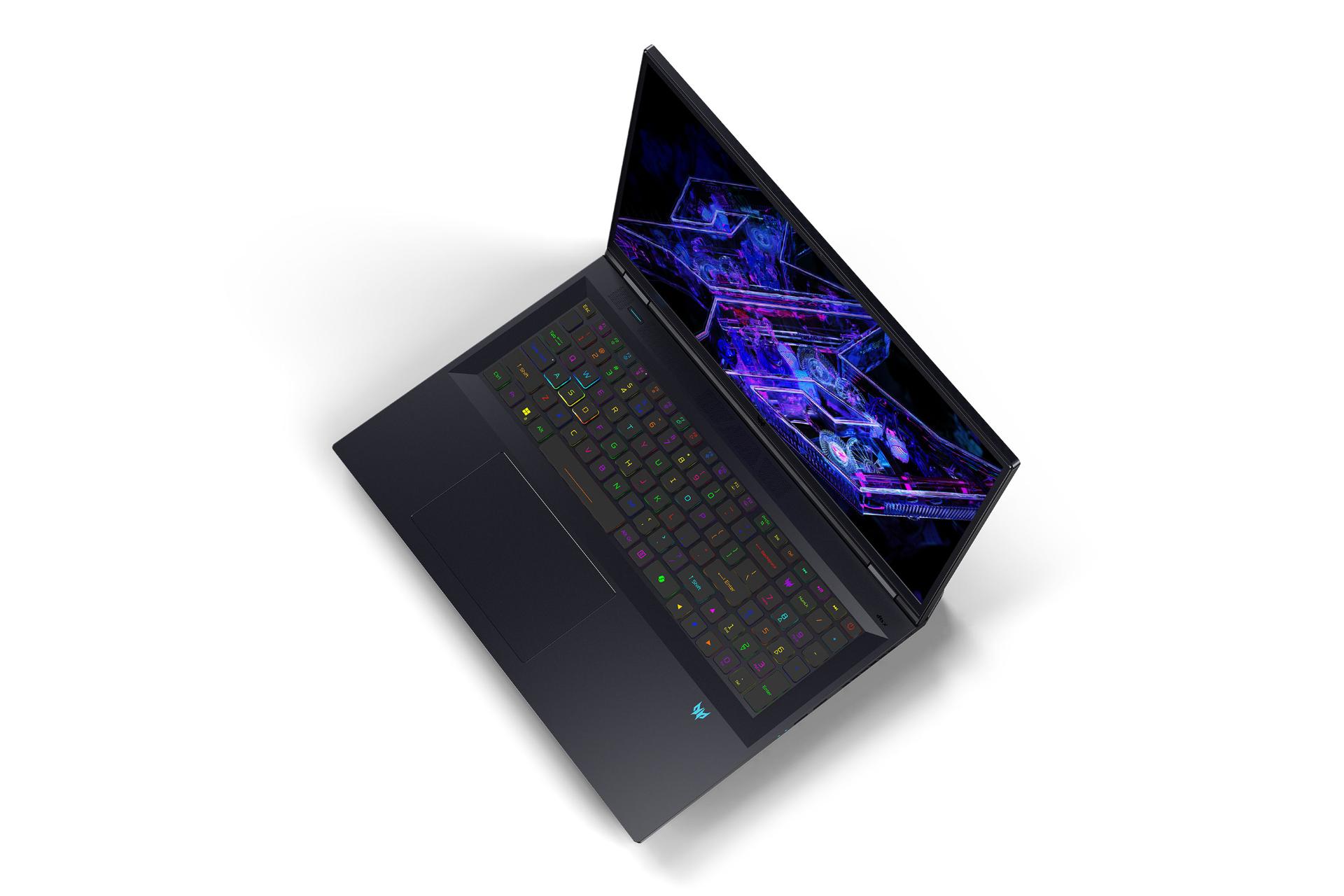 نمای بالای لپ تاپ Predator Helios 18 PH18-72 ایسر و نمایش ترک‌پد و نورپردازی کیبورد در CES 2024