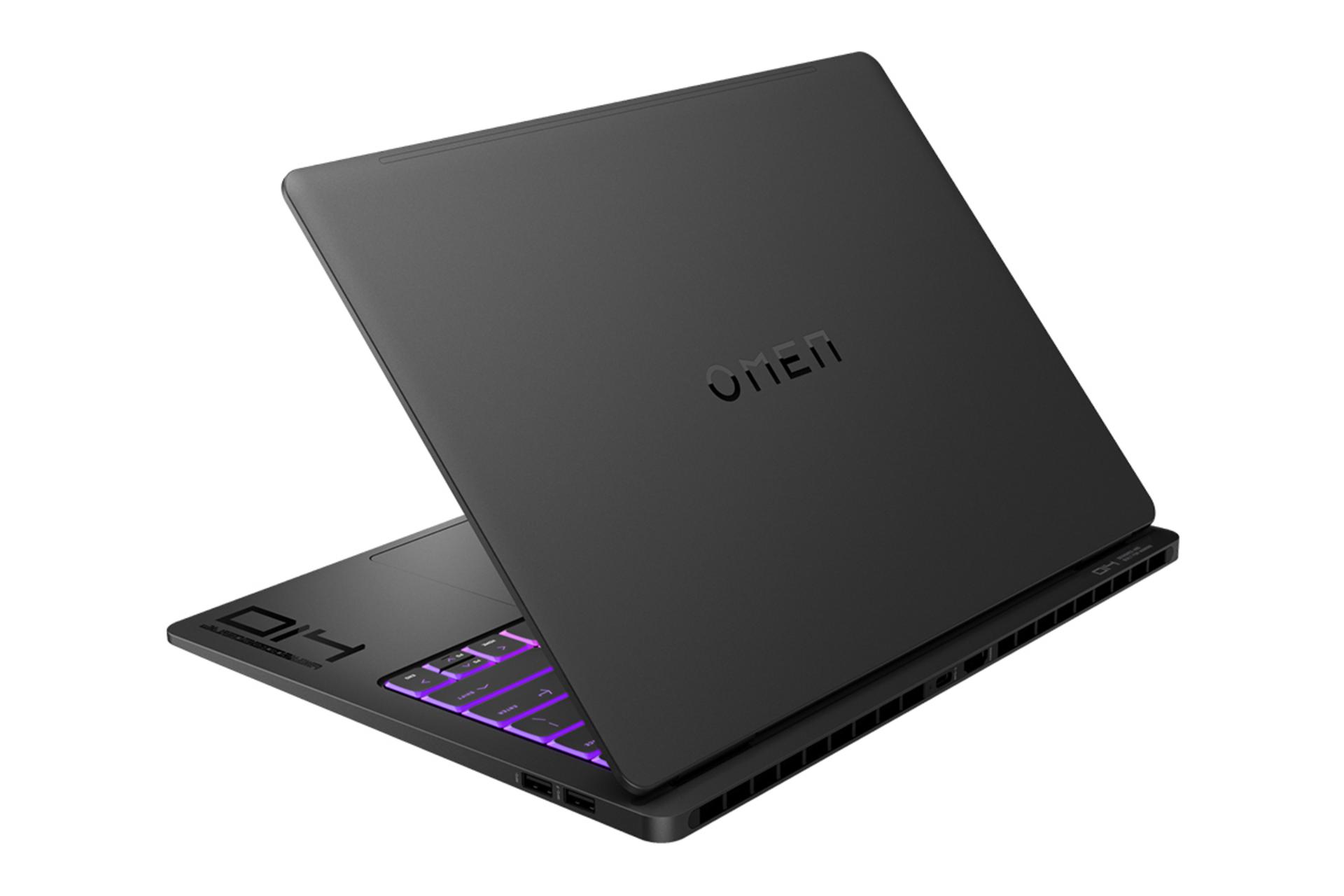 نمای پنل پشت لپ تاپ OMEN Transcend 14-fb0097nr اچ پی با نمایش لوگو، درگاه‌ها و منافذ عبور هوای لبه‌ی پشتی