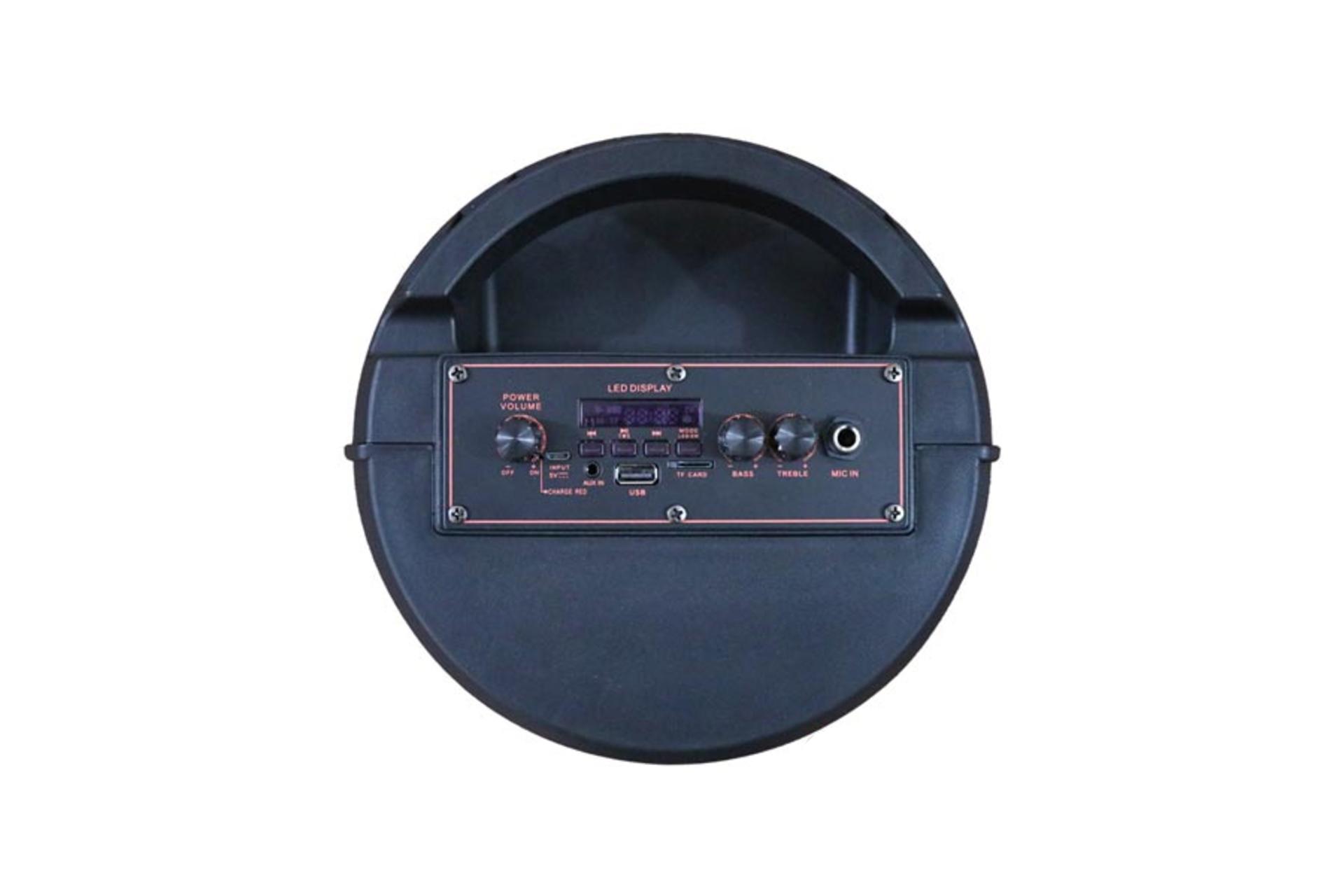 نمای بالا و دکمه های کنترل اسپیکر پرودا BOM BOX 400