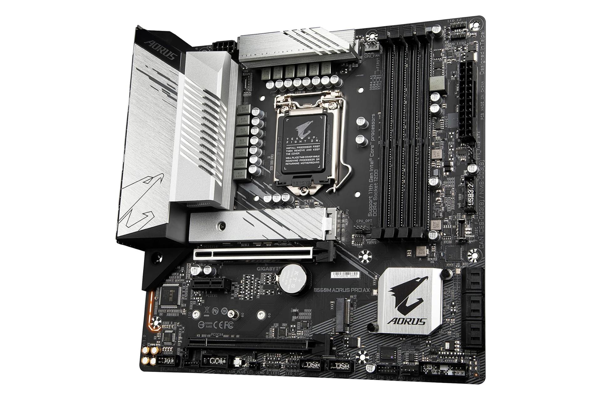 نمای کناری مادربرد گیگابایت GIGABYTE B560M AORUS PRO AX (rev. 1.x)