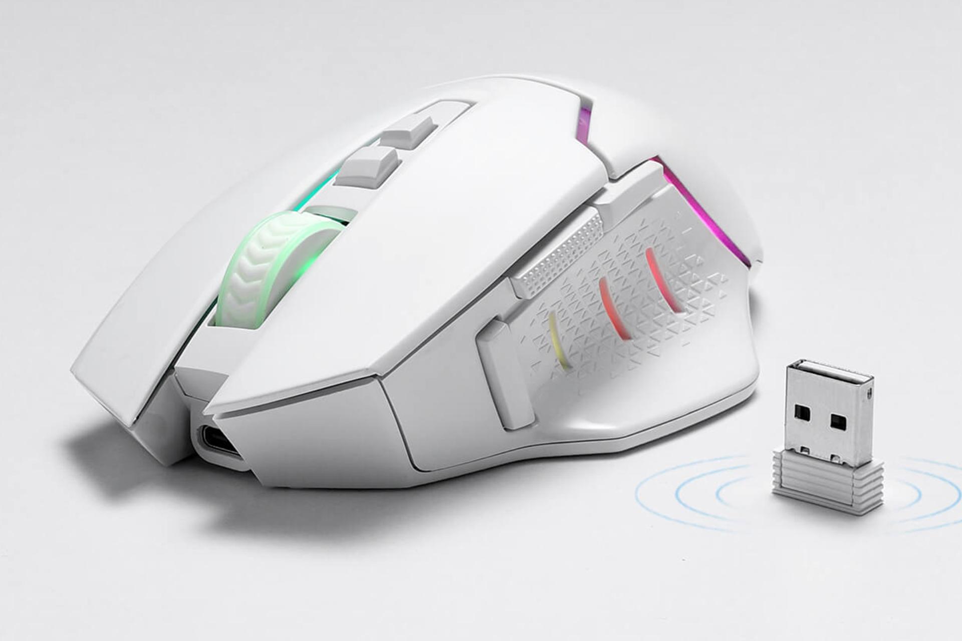 نمای جلوی ماوس ردراگون Redragon M690 PRO به همراه دانگل بی سیم