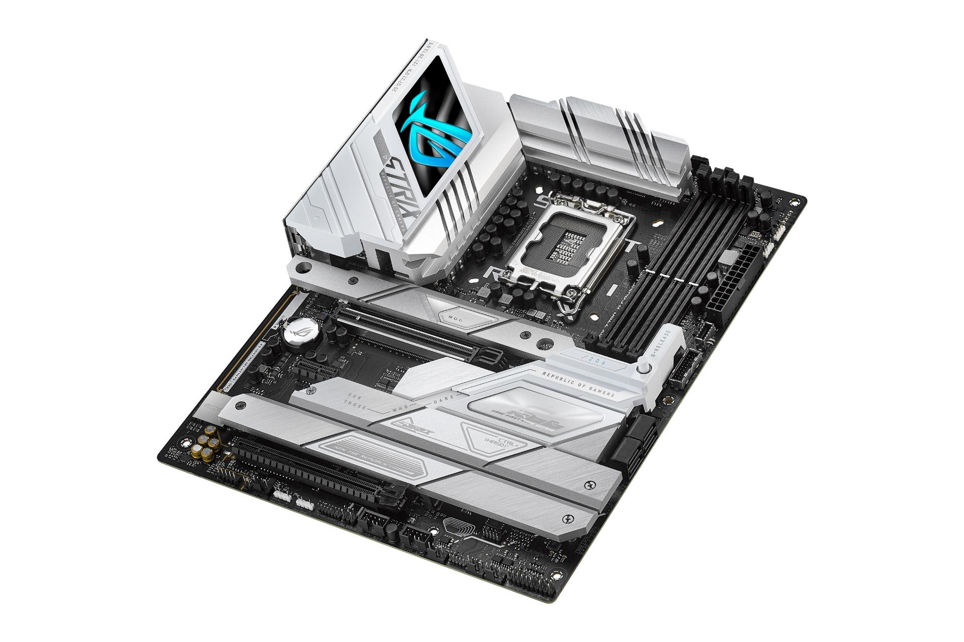 نمای کناری مادربرد ایسوس ASUS ROG STRIX Z790-A GAMING WIFI II