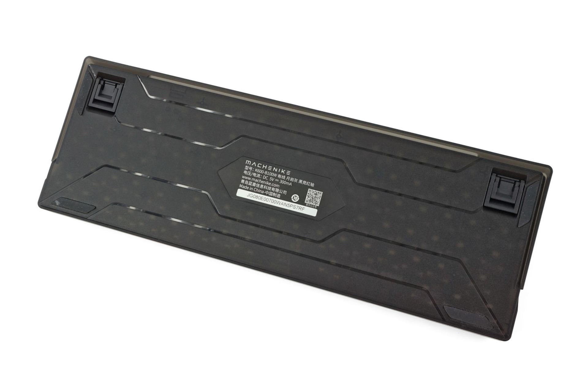 نمای پشت و بدنه کیبورد مچنیک K600