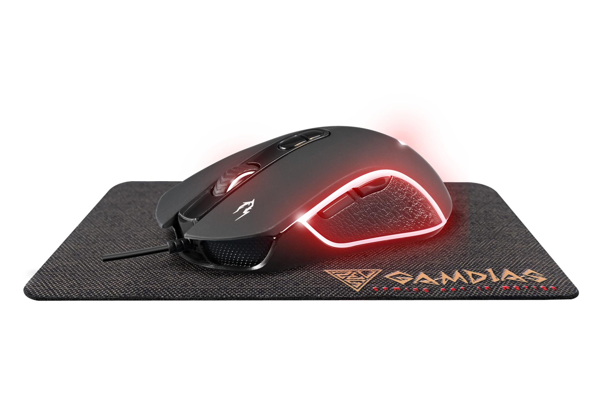 نمای چپ ماوس گیم دیاس GAMDIAS ZEUS E3 روی ماوس پد