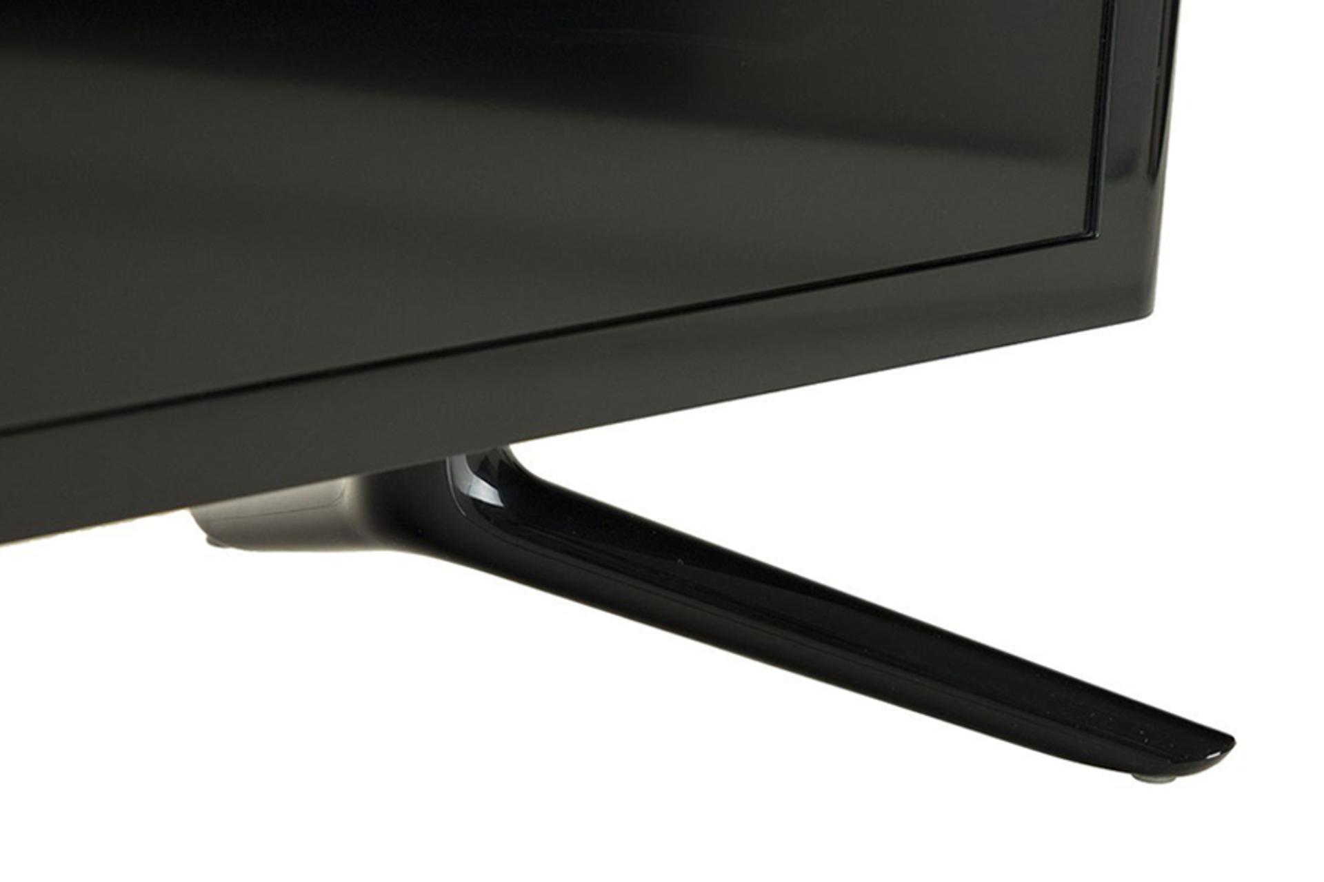 تلویزیون سامسونگ Samsung 40N5880 نمای پایه