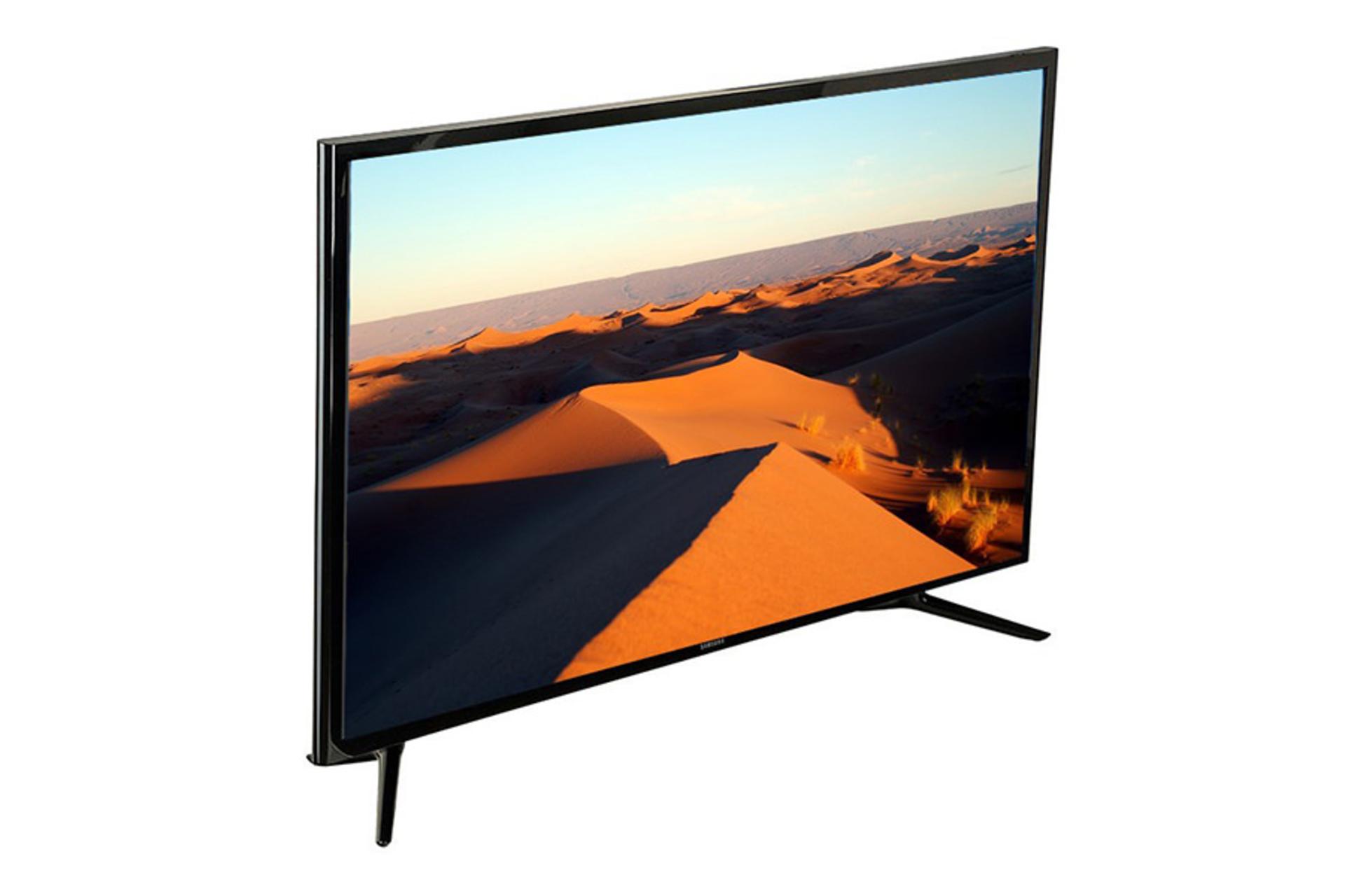 تلویزیون سامسونگ Samsung 43M5870 نمای جلو و چپ