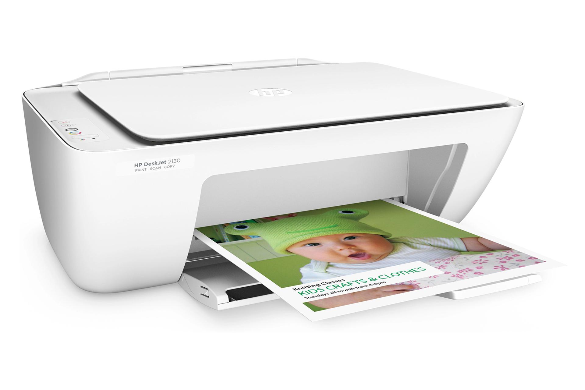 پرینتر اچ پی HP DeskJet 2130 نمای جلو و چپ در حال پرینت