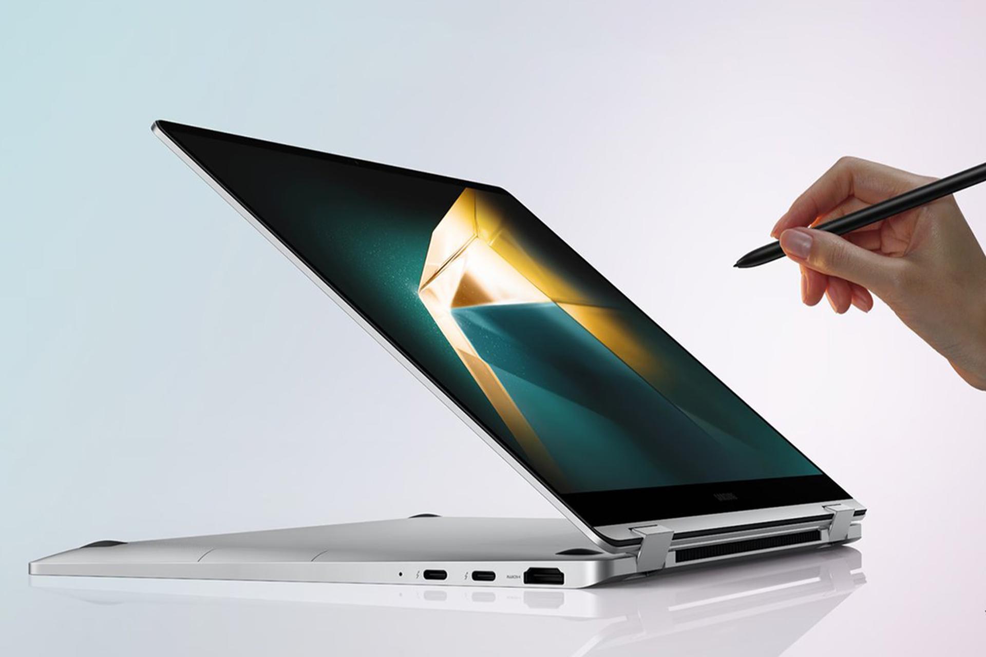لپ تاپ ساسونگ گلکسی بوک Samsung Galaxy Book4 360 نمای جانبی با قلم لمسی