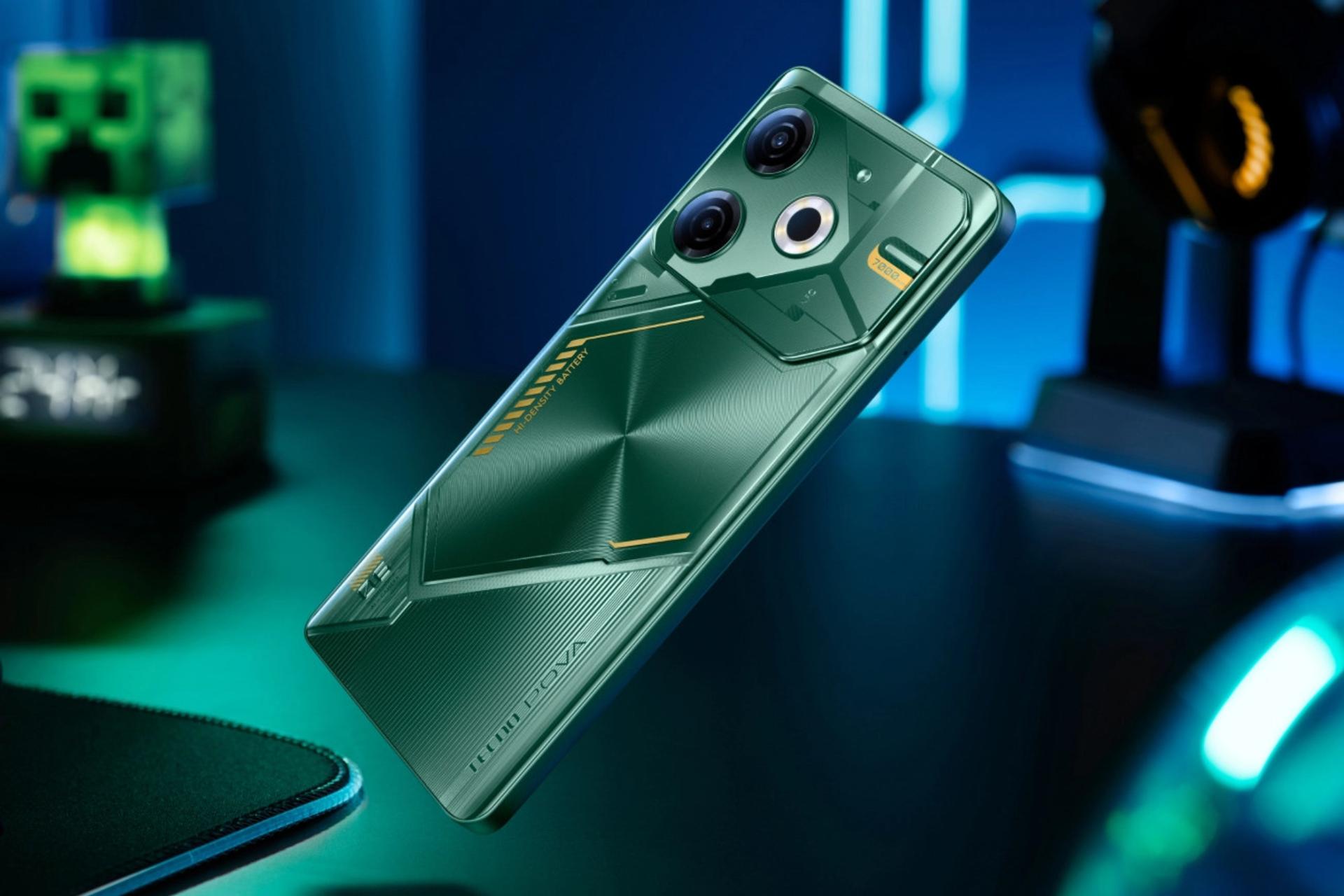 پنل پشت و چینش دوربین گوشی موبایل Pova 6 نئو تکنو سبز / Tecno Pova 6 Neo