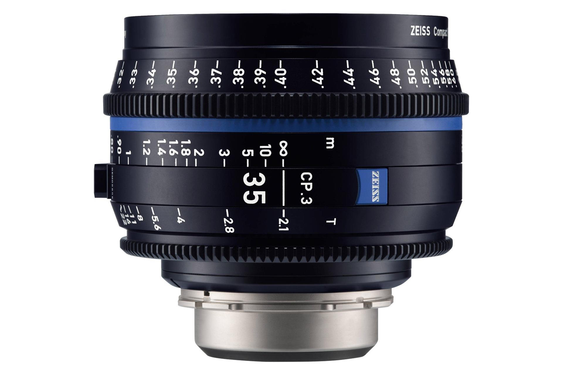 لنز زایس Zeiss 35mm T2.1 CP.3 نمای جانبی ایستاده