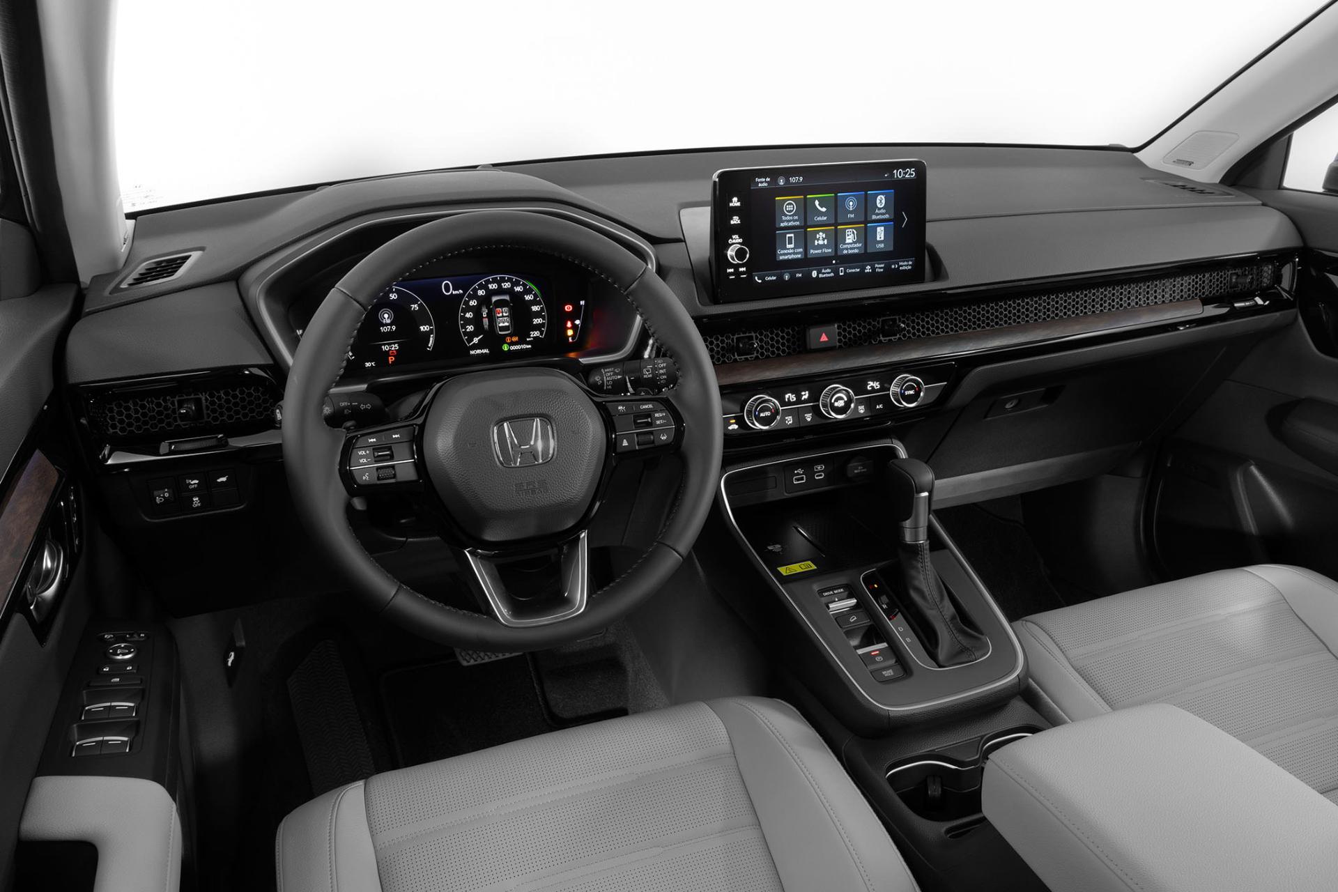 خودرو هوندا Honda CR-V 2024 نمای داخل و پشت فرمان