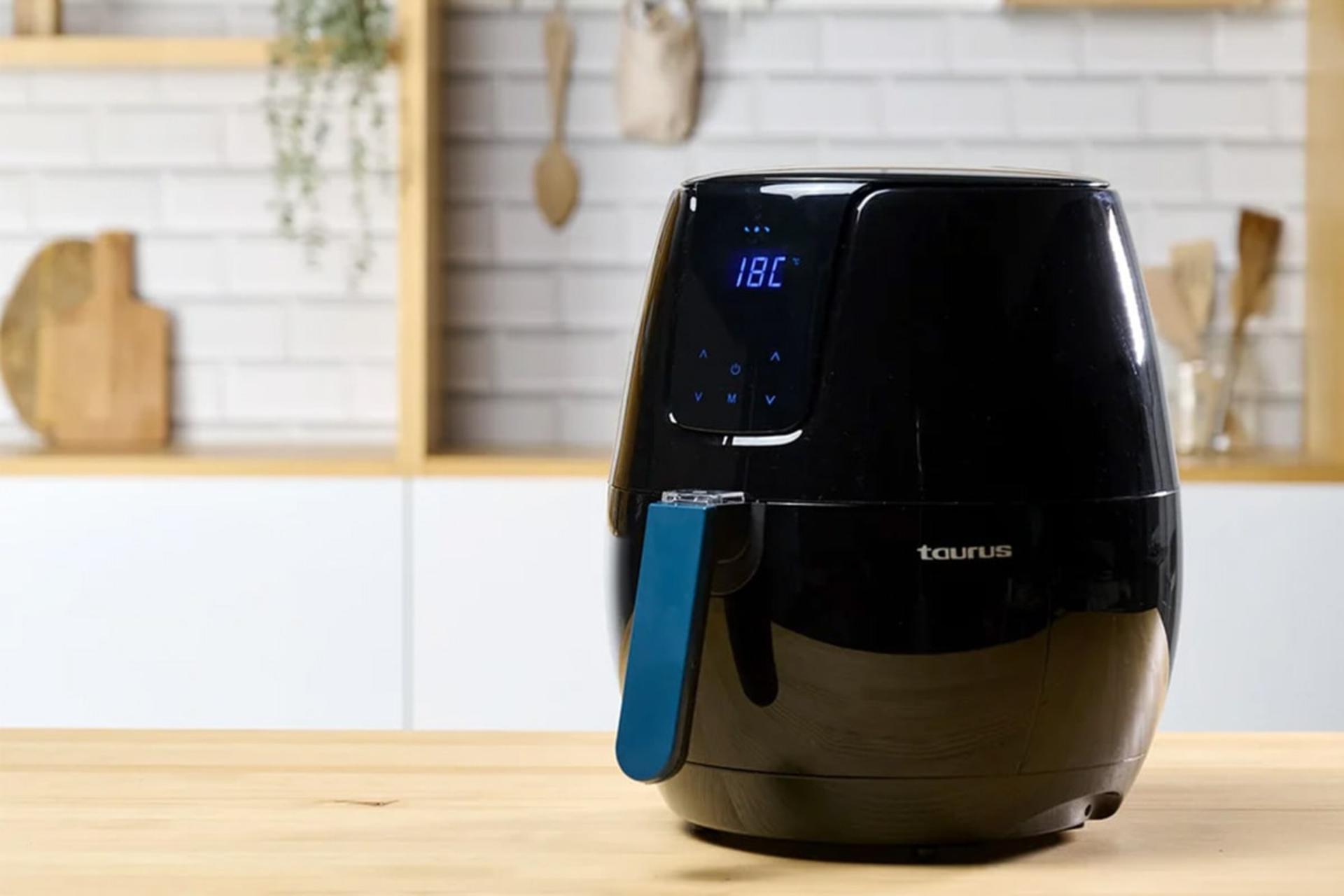 نمای سمت راست هواپز تاروس Air Fry Digital Plus 