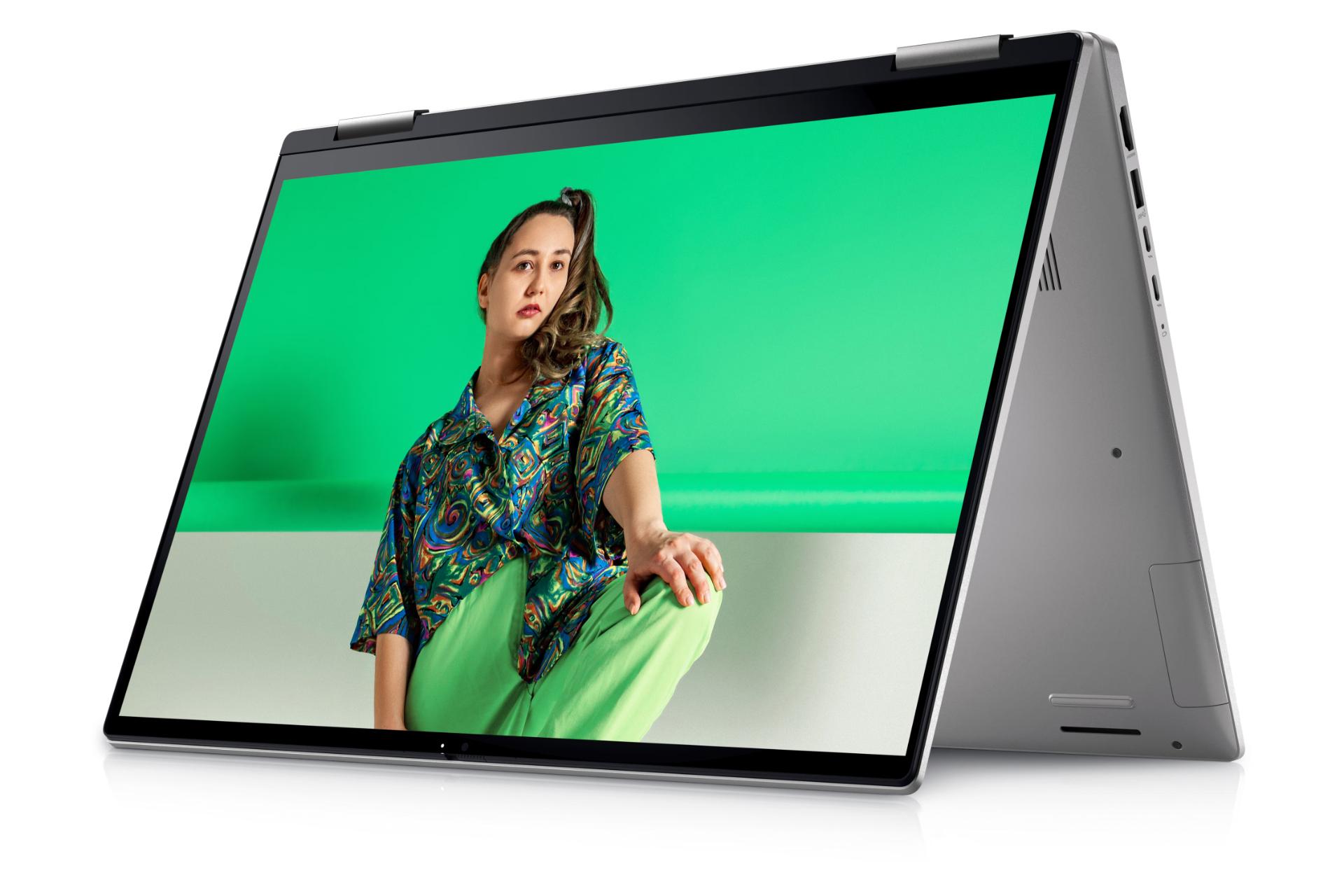 نمای  روبه پایین سمت راست لپ تاپ دل مدل-Dell Inspiron 16 I7620