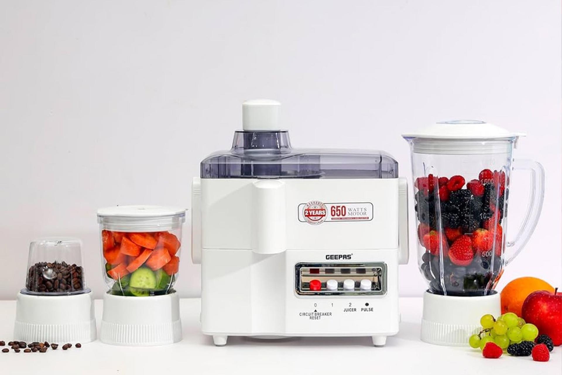 نمای جلوی آبمیوه گیری 4 کاره جی پاس GSB6147N سفید