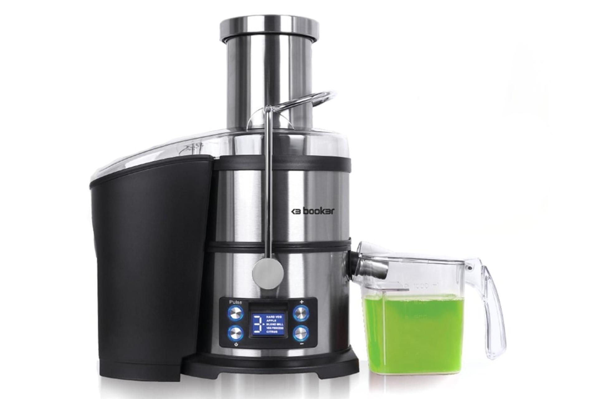 نمای جلوی آبمیوه گیری بوکر MJ-412 به همراه پارچ