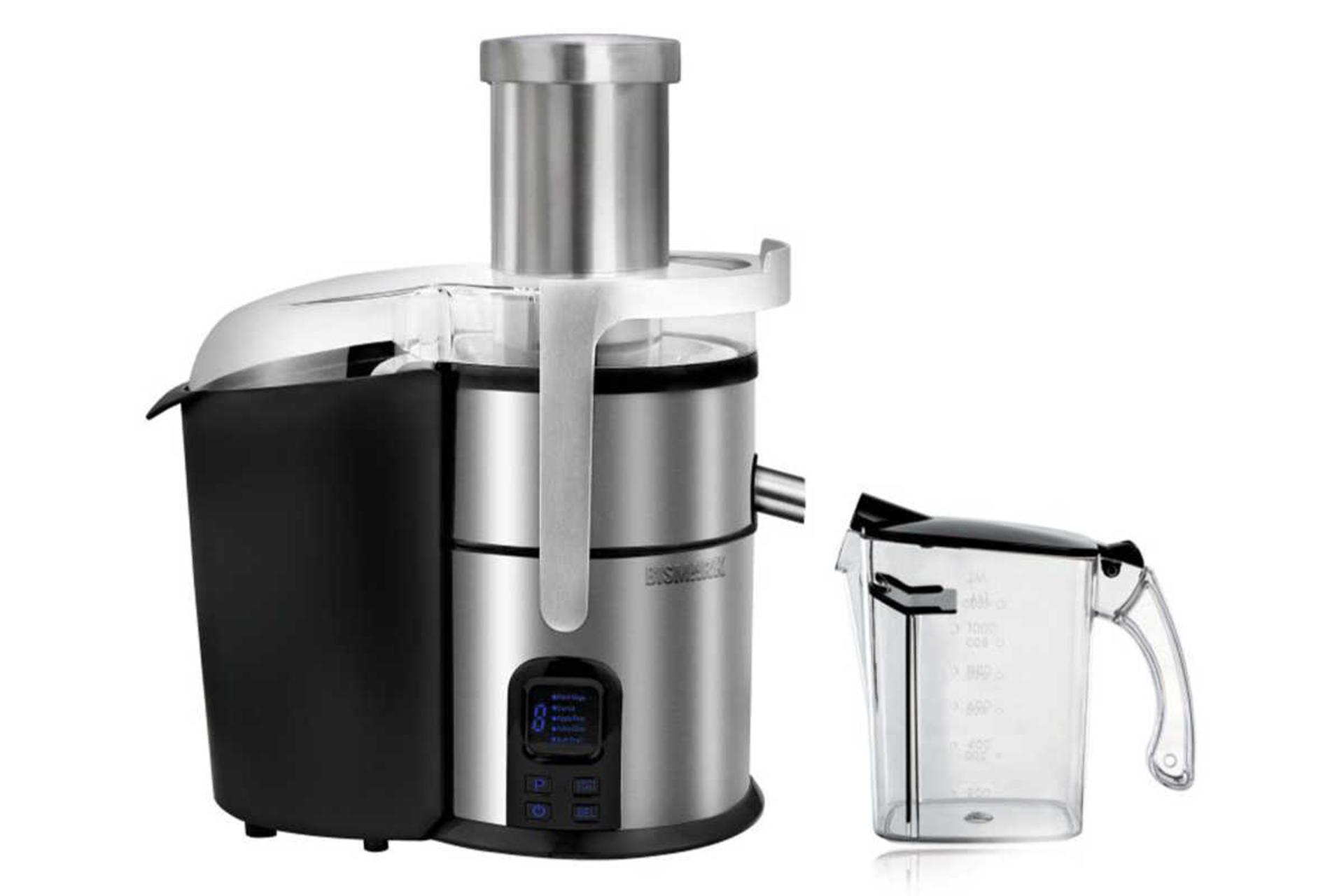 نمای جلوی آبمیوه گیری بیسمارک BM2380 به همراه پارچ